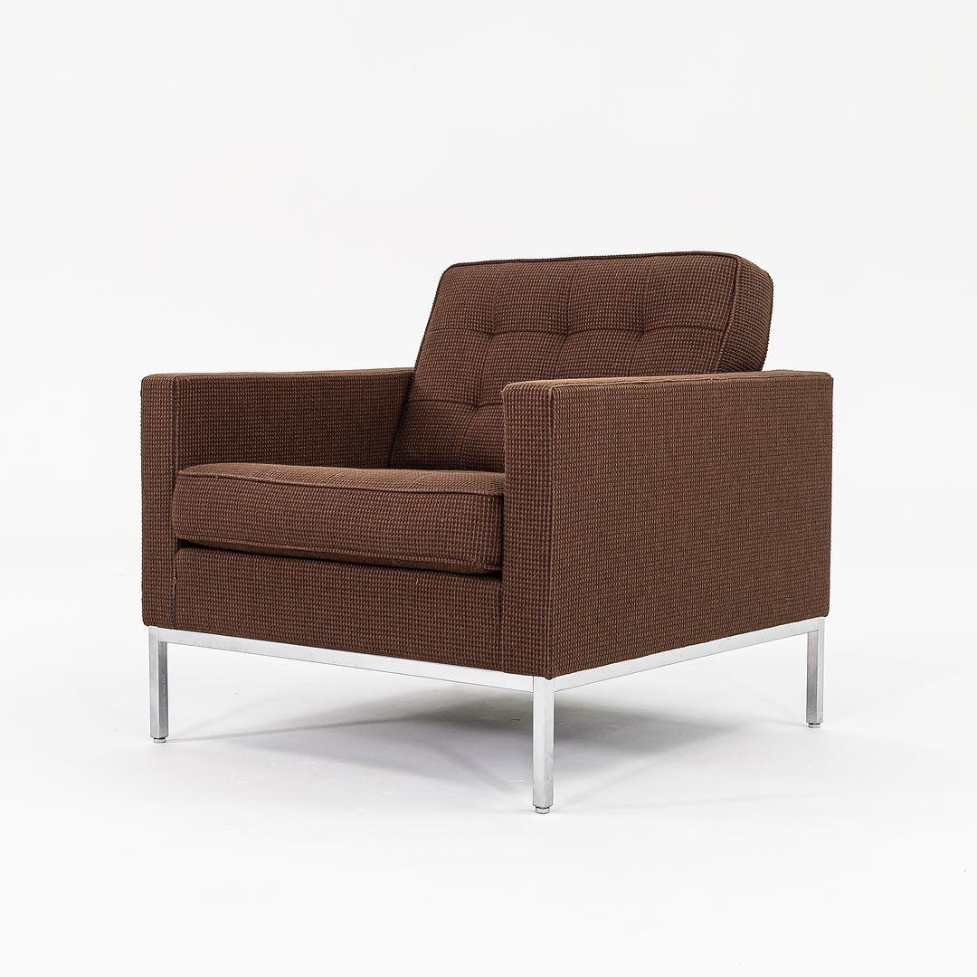 Modern 2010 Florence Knoll Lounge Chair in Brown Cato Fabric For Sale