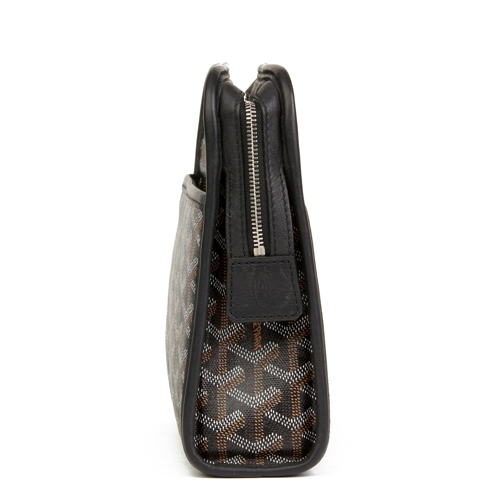 2010 Goyard Black Chevron Coated Canvas Jouvence Toiletry Pouch In Excellent Condition In Bishop's Stortford, Hertfordshire