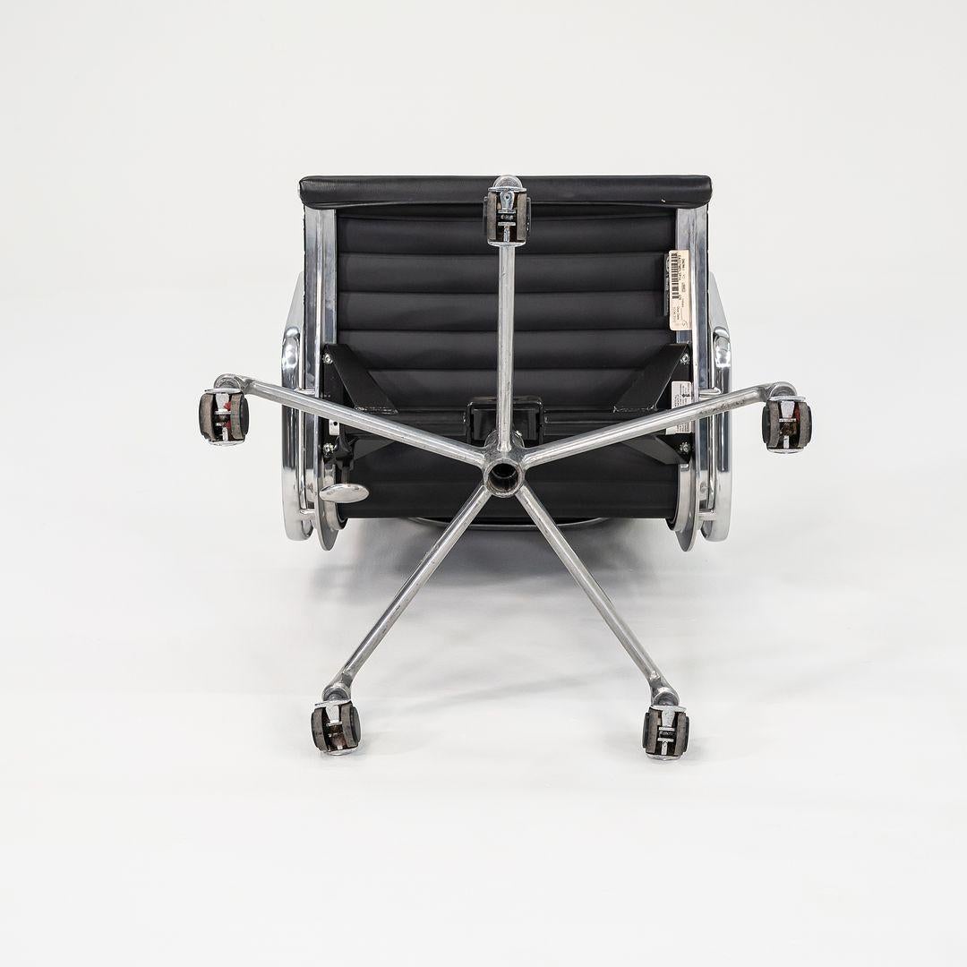 2010 Herman Miller Eames Aluminum Group Executive Desk Chairs in Naugahyde For Sale 2