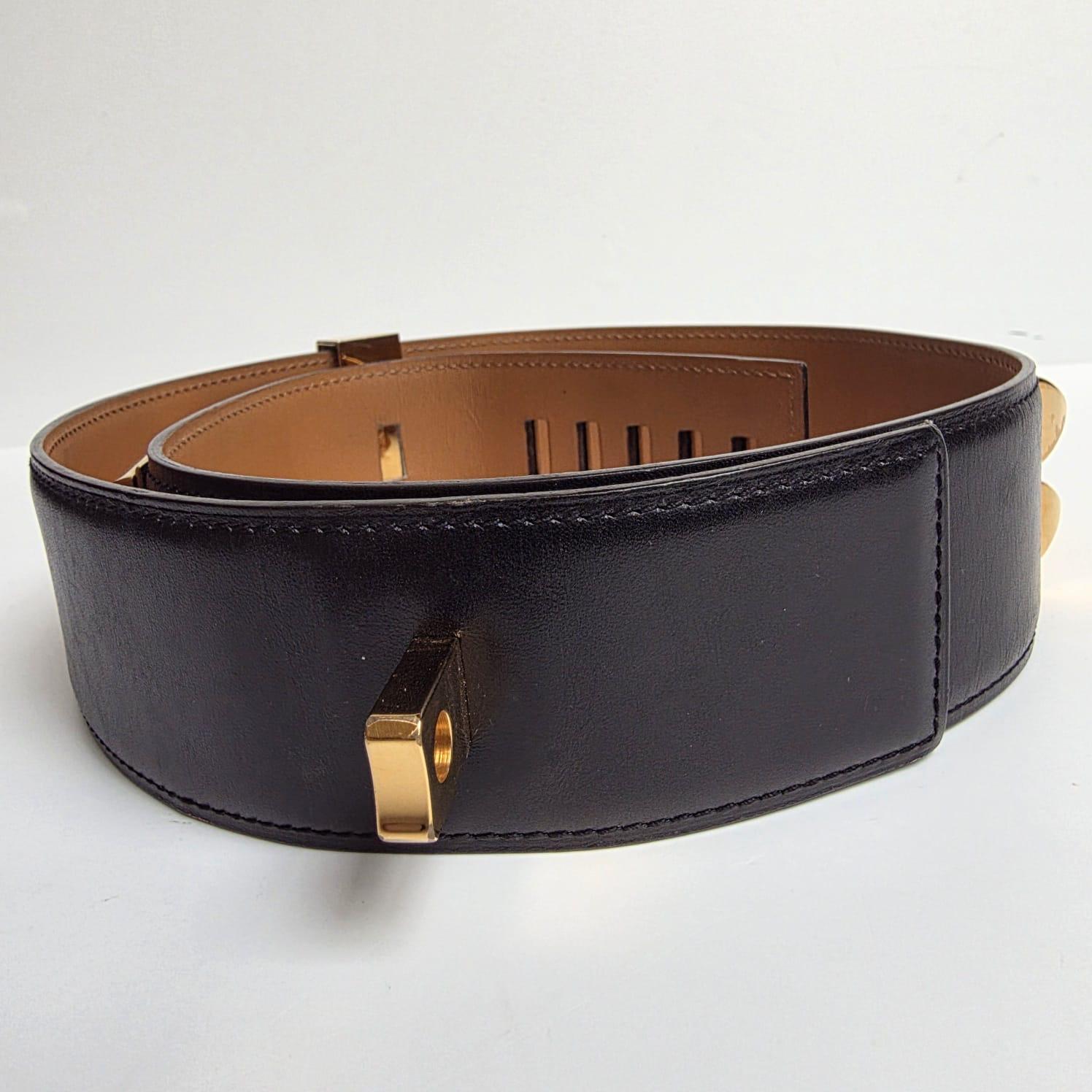 2010 Hermes Black Box Leder Collier de Chien Gürtel Damen im Angebot