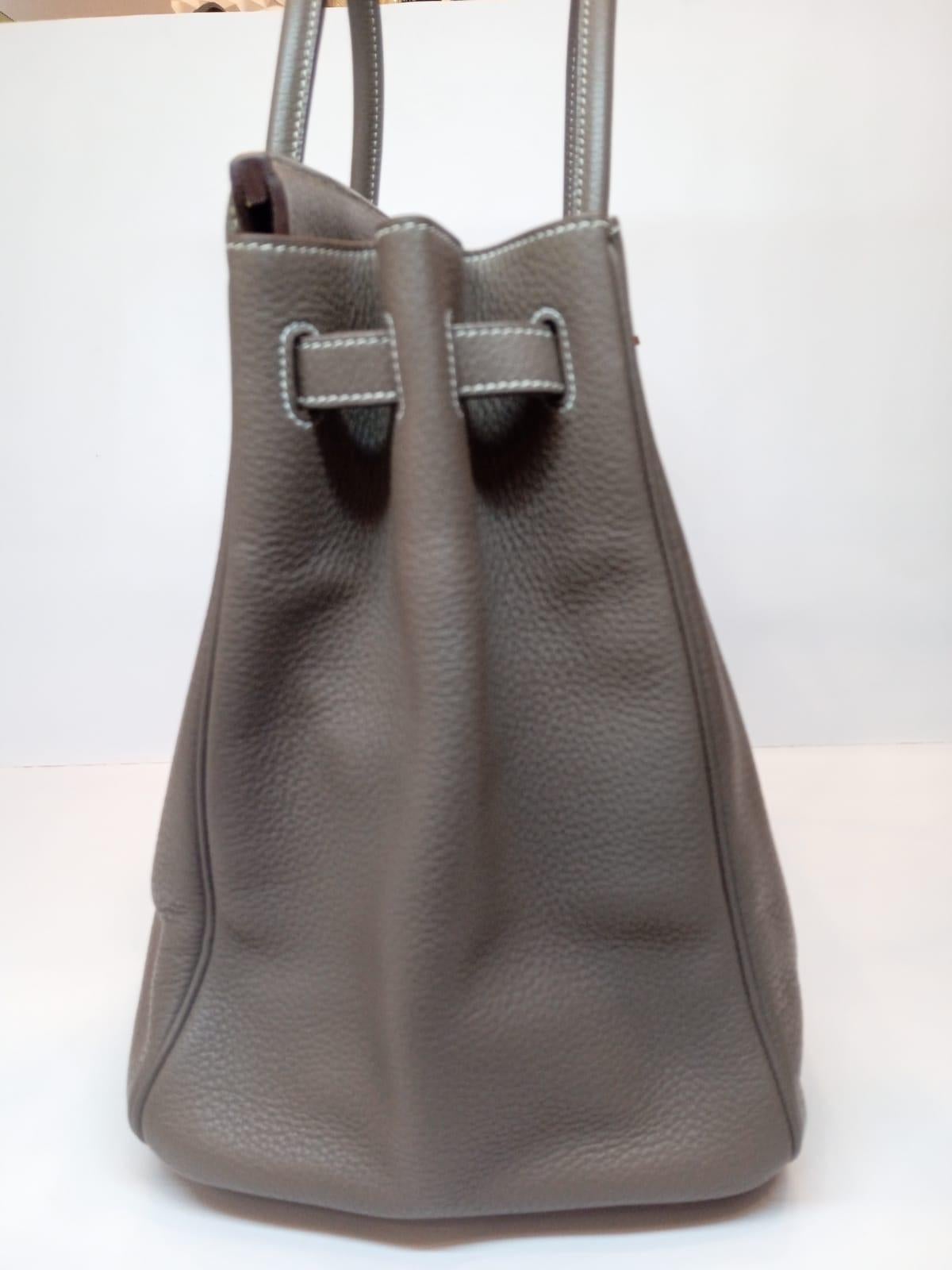Women's or Men's 2010 Hermes Etoupe Togo Leather Birkin 40 Bag Gold Hardware