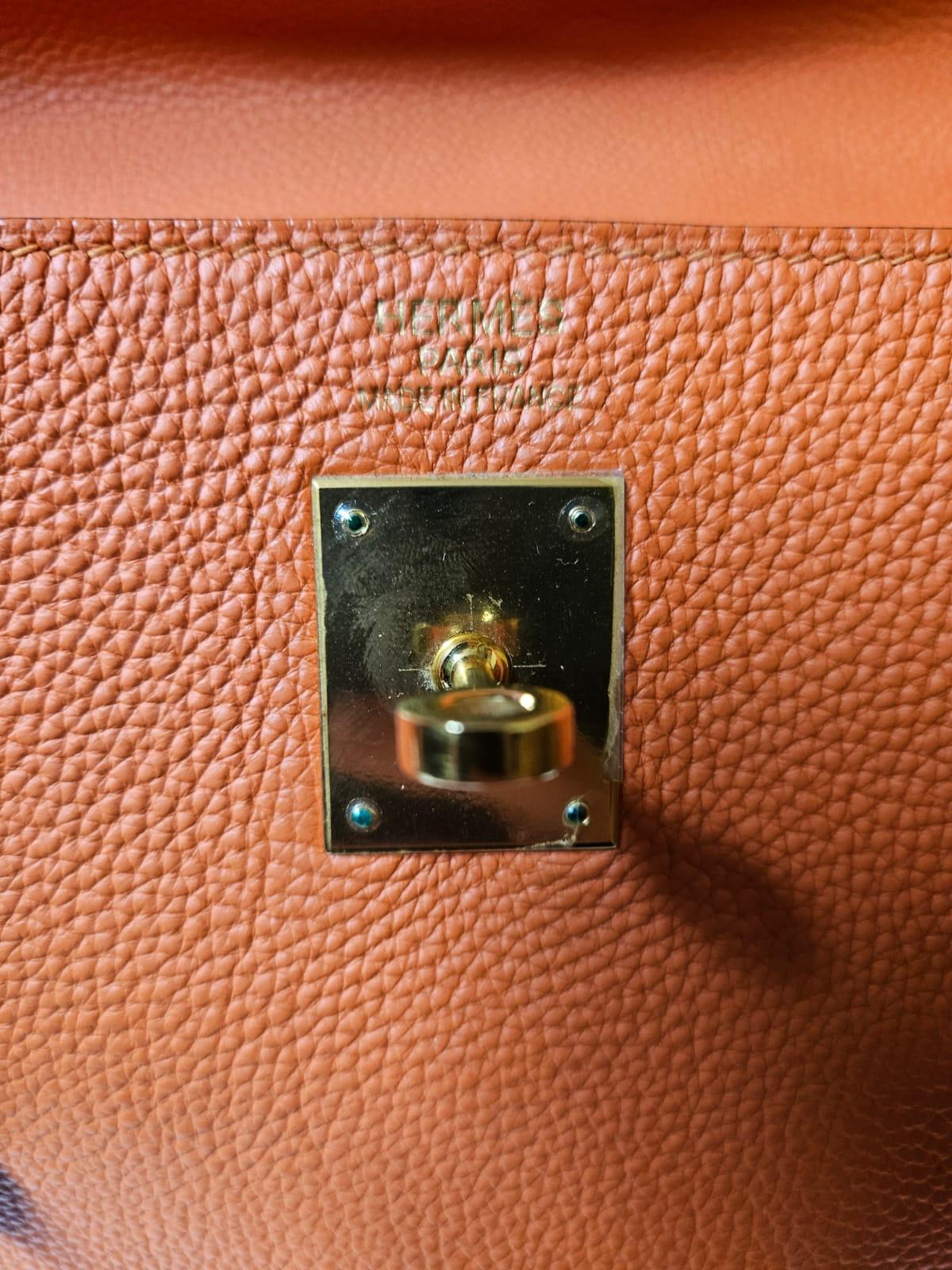 2010 Hermes Togo Orange Kelly 35 Bag In Good Condition In Jakarta, Daerah Khusus Ibukota Jakarta