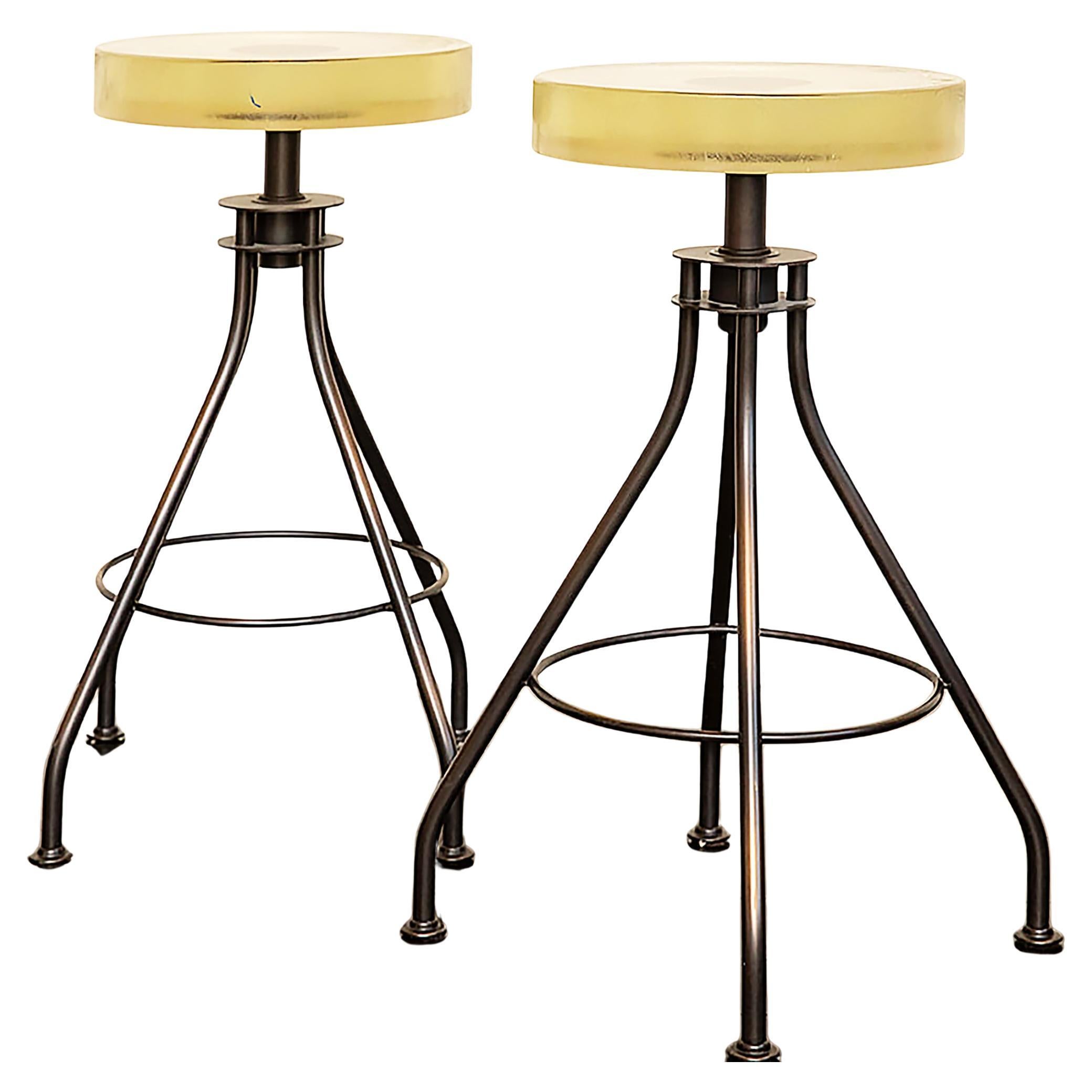 2010 Holly Hunt Alison Berger Glass Seat Counter Stools, Pair, Limited Edition en venta