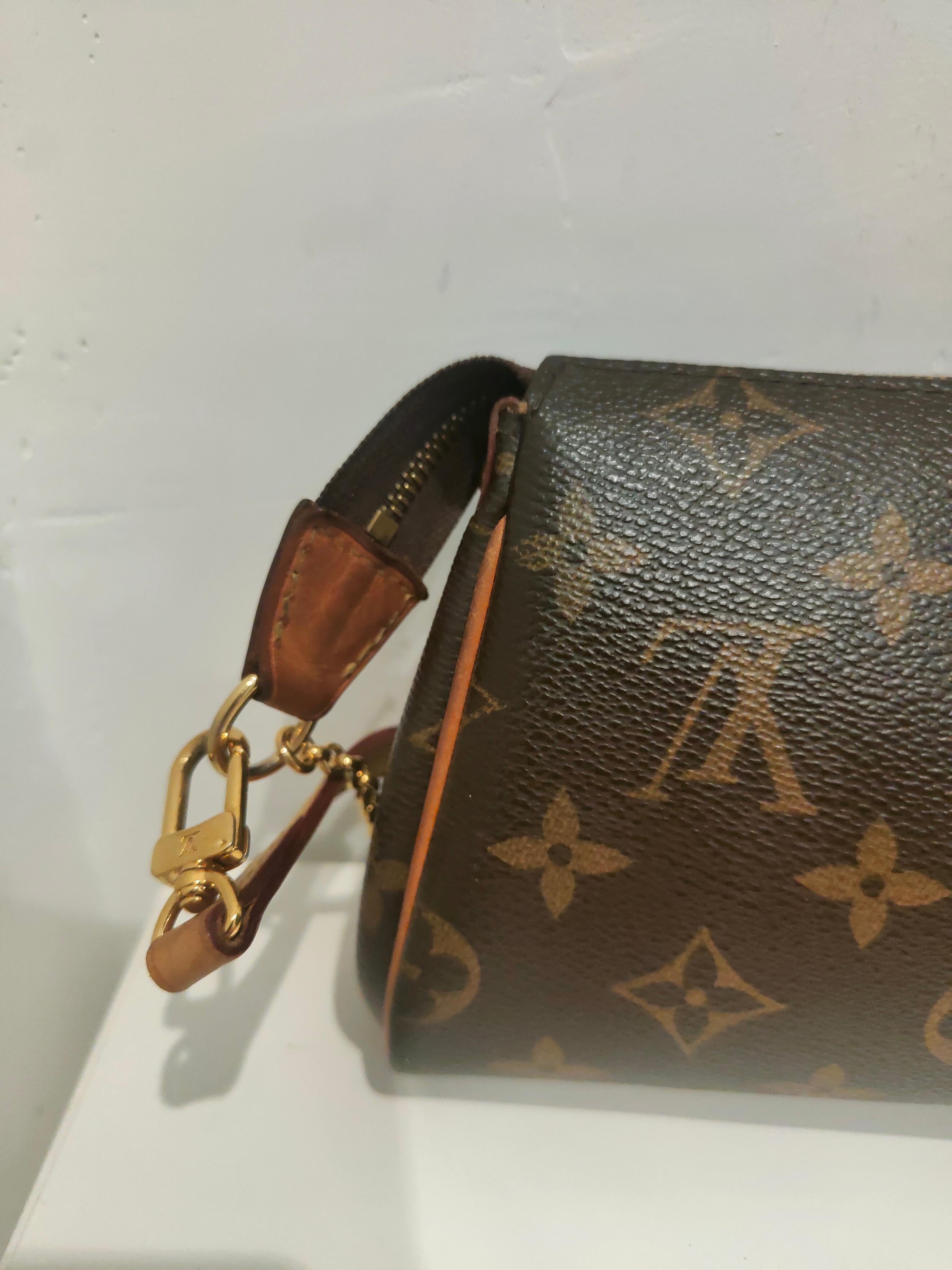 Black 2010 Louis Vuitton Eva shoulder bag