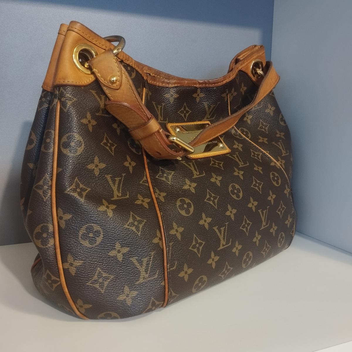 Black 2010 Louis Vuitton Galliera MM Monogram For Sale