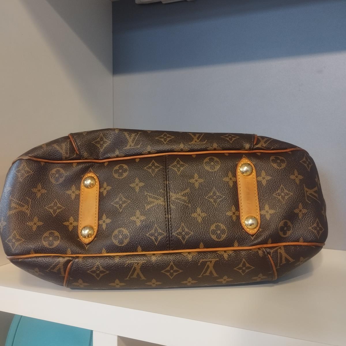2010 Louis Vuitton Galliera MM Monogram For Sale 2