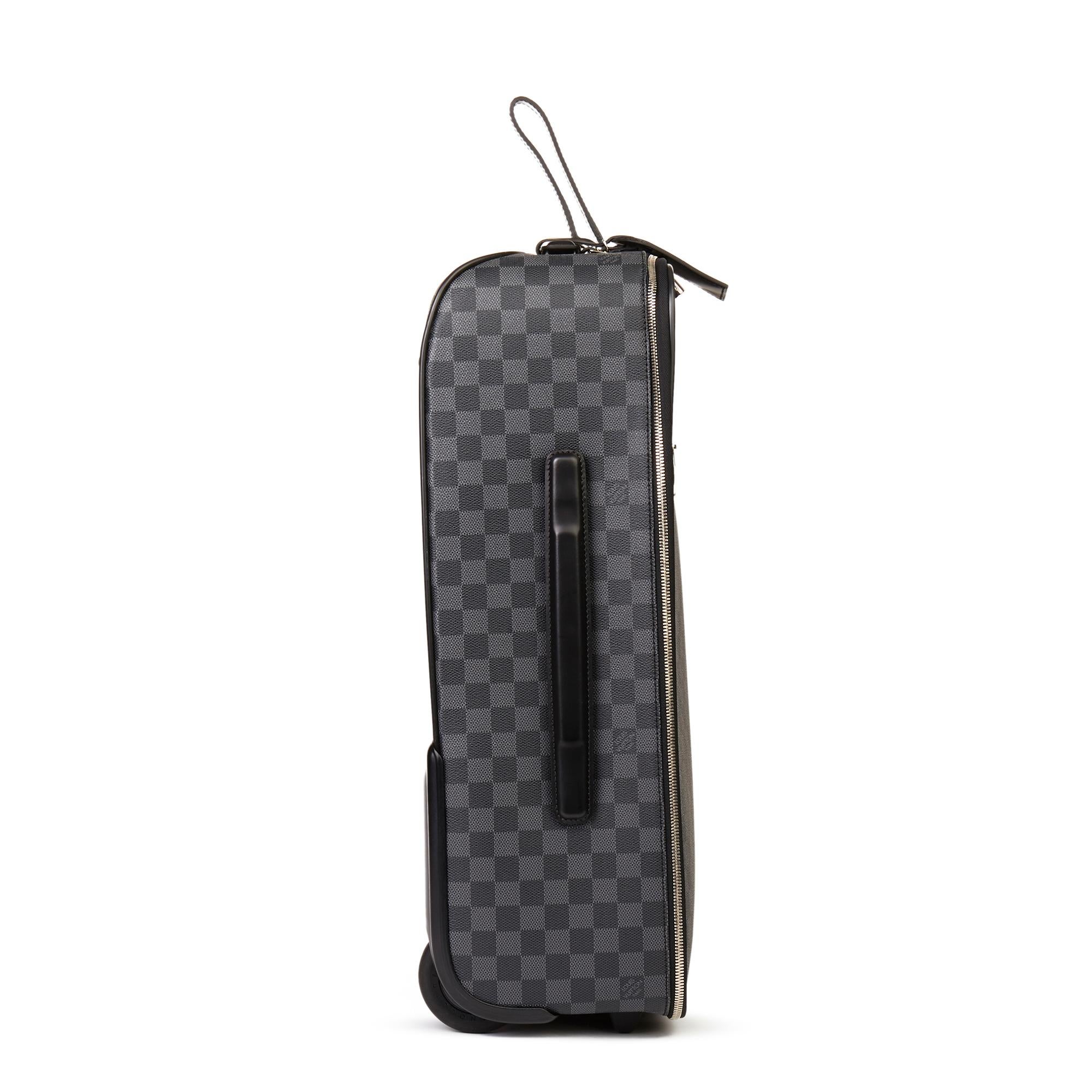 LOUIS VUITTON
Graphite Damier Coated Canvas Pégase Légère 55

Xupes Reference: HB3112
Serial Number: SP2100
Age (Circa): 2010
Accompanied By: Louis Vuitton Protective Cover, Suit Cover, Luggage Tag, Padlock, 2 X Keys
Authenticity Details: Date Stamp