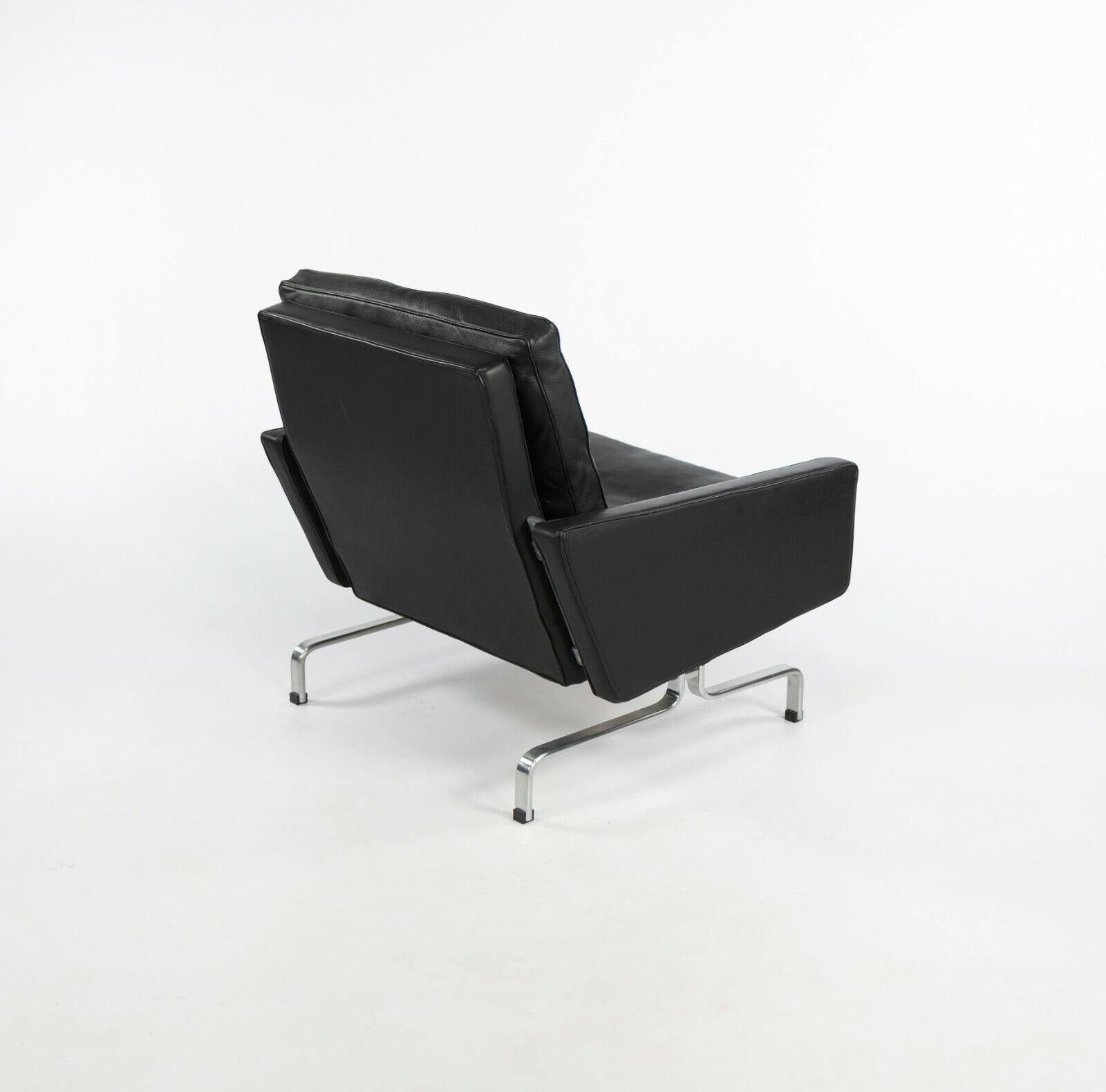 Acier inoxydable 2010 Paire de chaises longues Poul Kjaerholm for Fritz Hansen PK31 Easy Lounge Chairs Cuir noir en vente