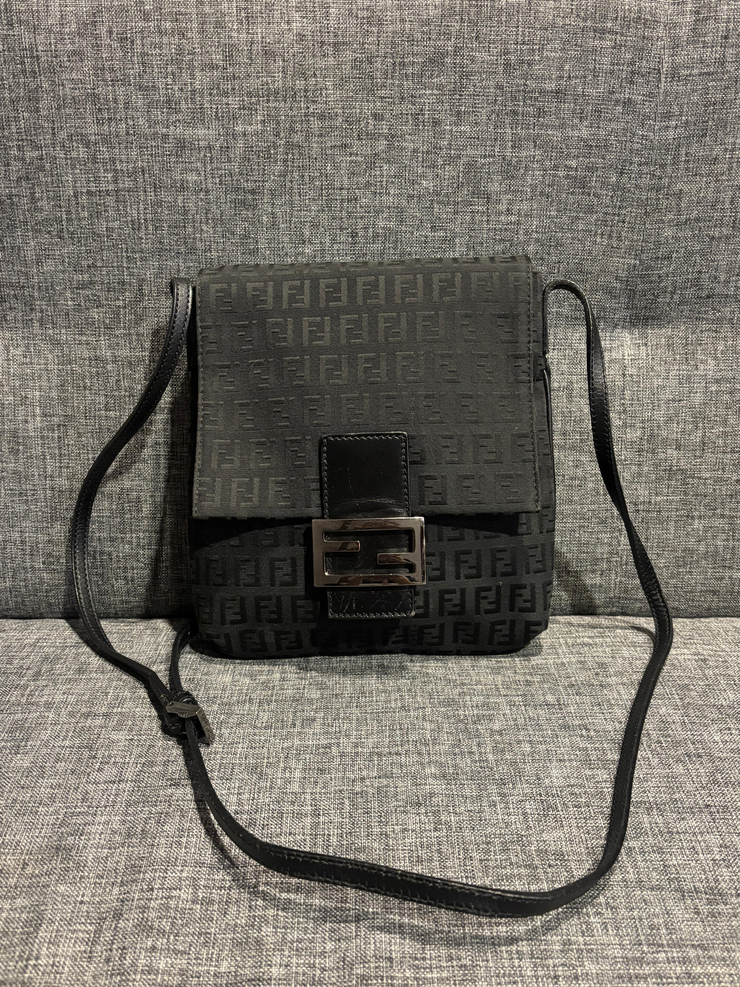 2010 Prada Bowler-Tasche aus blauem Denim im Angebot 7