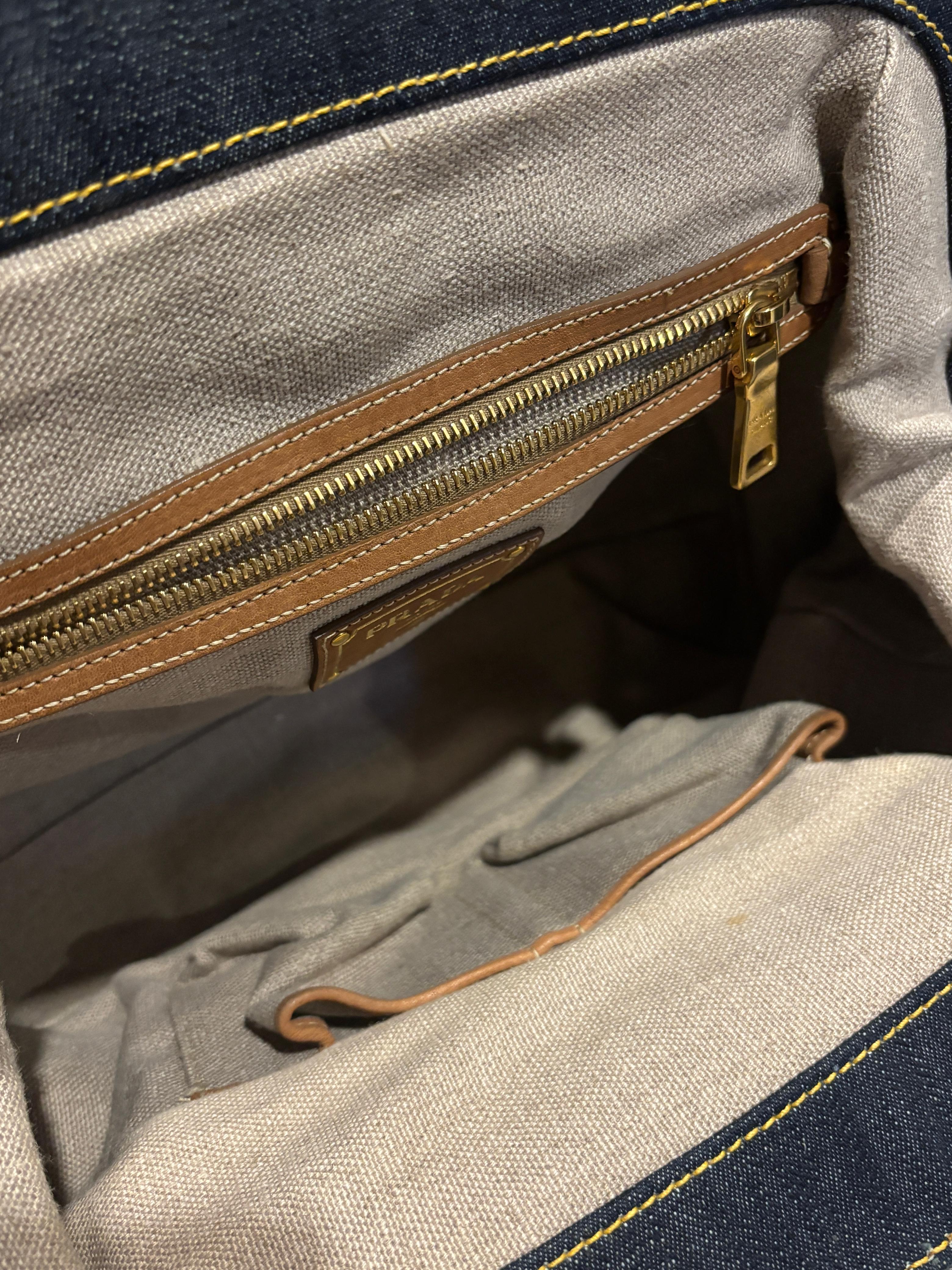 2010 Prada Bowler-Tasche aus blauem Denim im Angebot 12