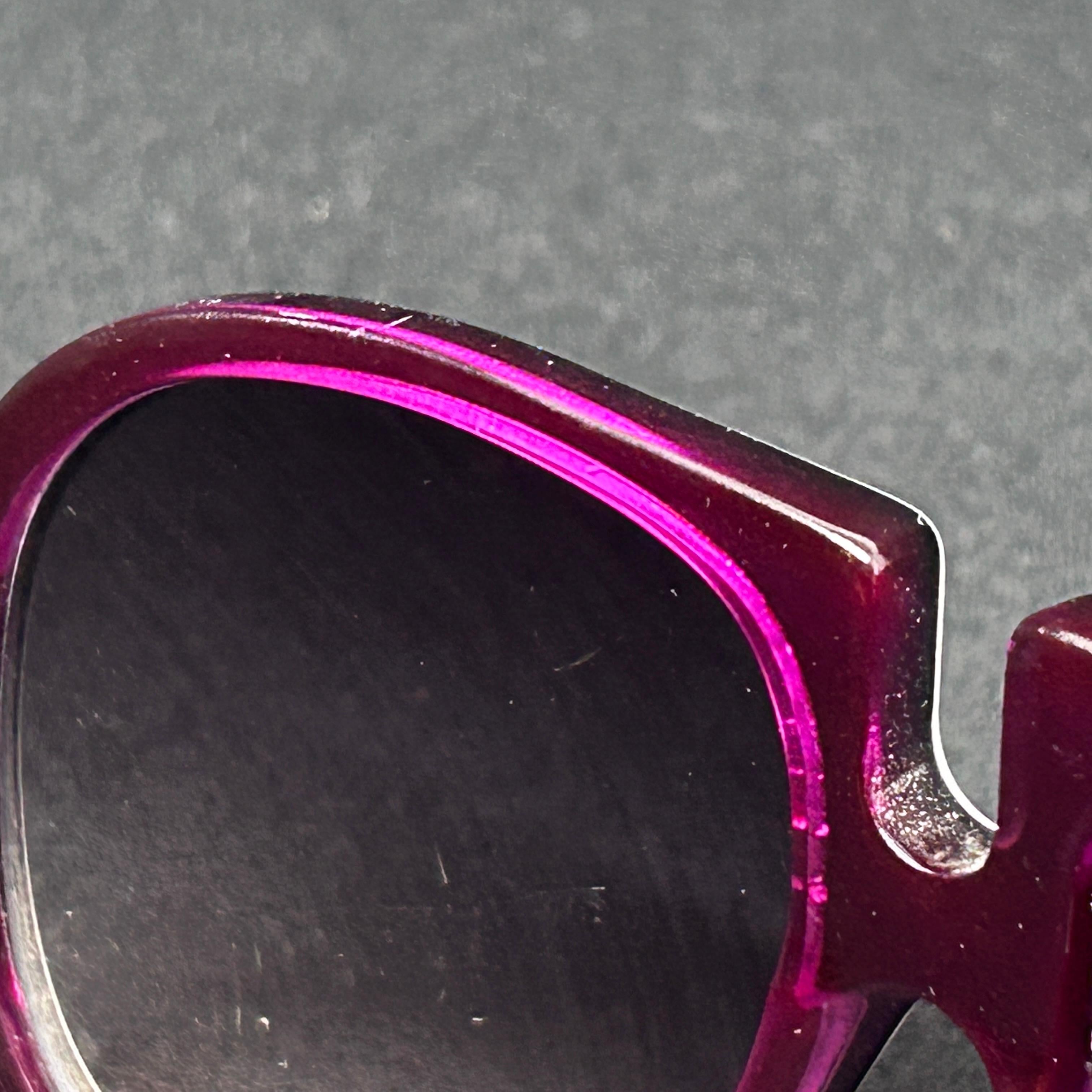 2010 Purple and White Italian Oversize Sunglasses by Patty Paillette Venice For Sale 1