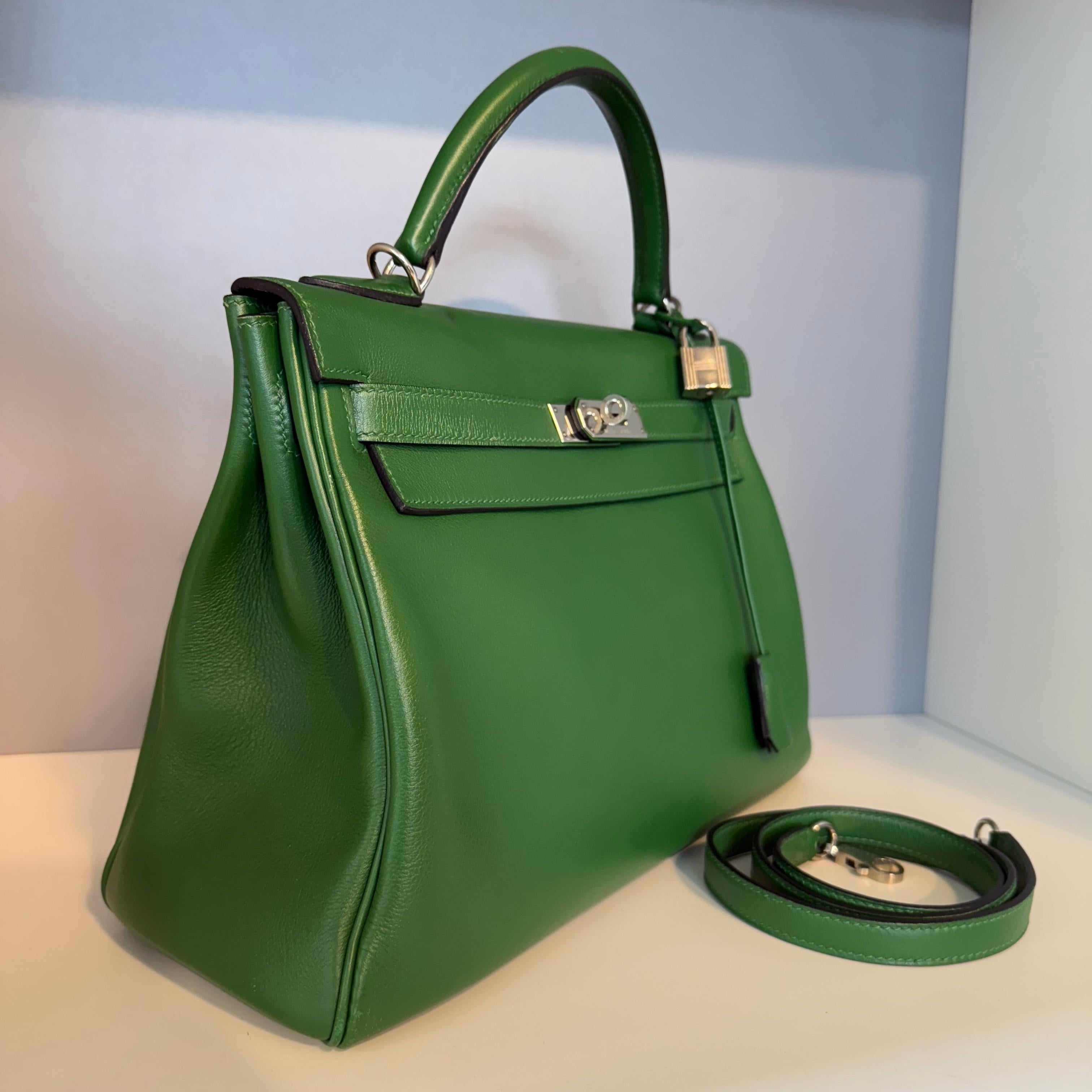 Donna 2010 Rara Hermès Kelly 32 Green PHW in vendita