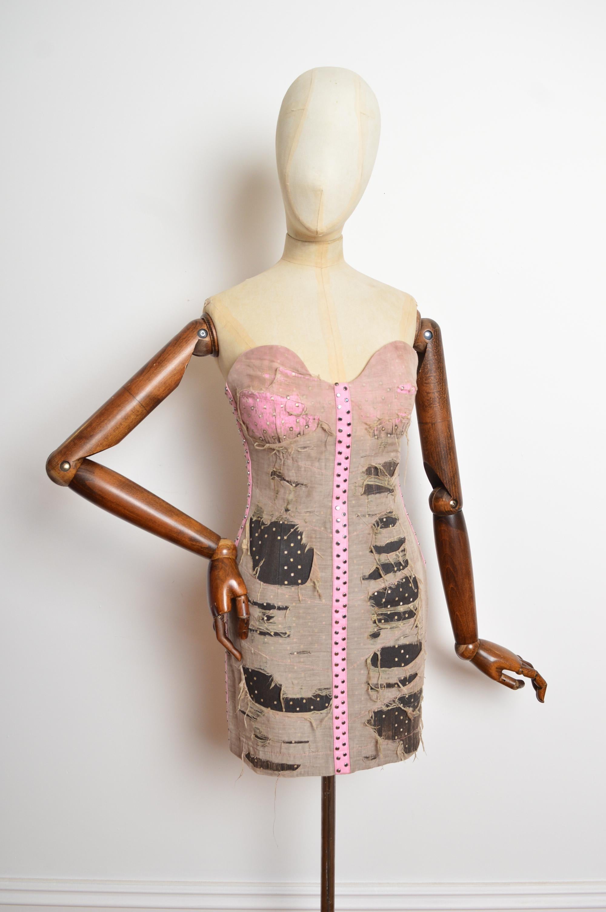 2010 Roberto Cavalli Bustier distressed strapless studded Pink mini dress (Beige) im Angebot