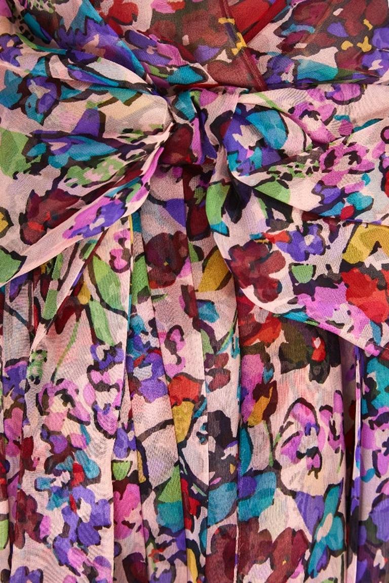 Défilé 2010 Christian Dior - Robe plissée en mousseline de soie florale Pour femmes en vente