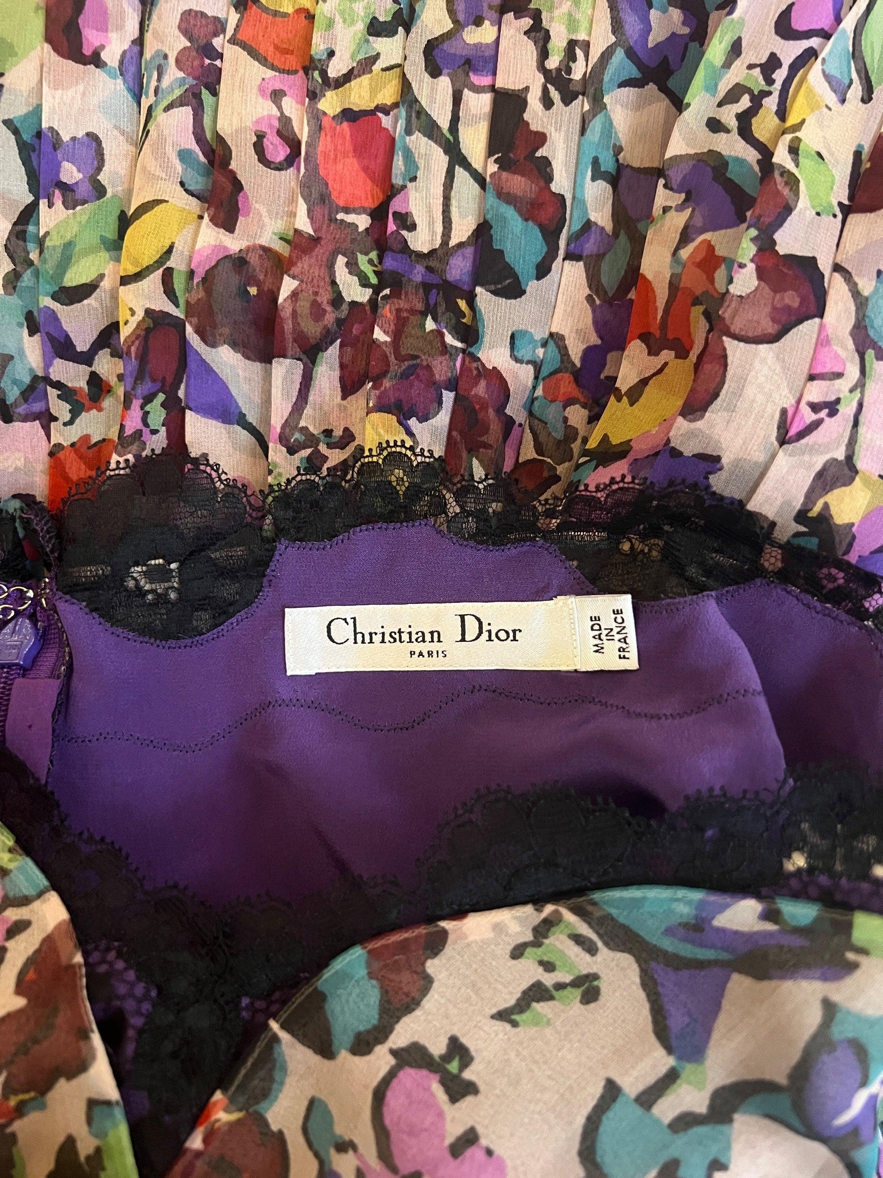 Défilé 2010 Christian Dior - Robe plissée en mousseline de soie florale en vente 1