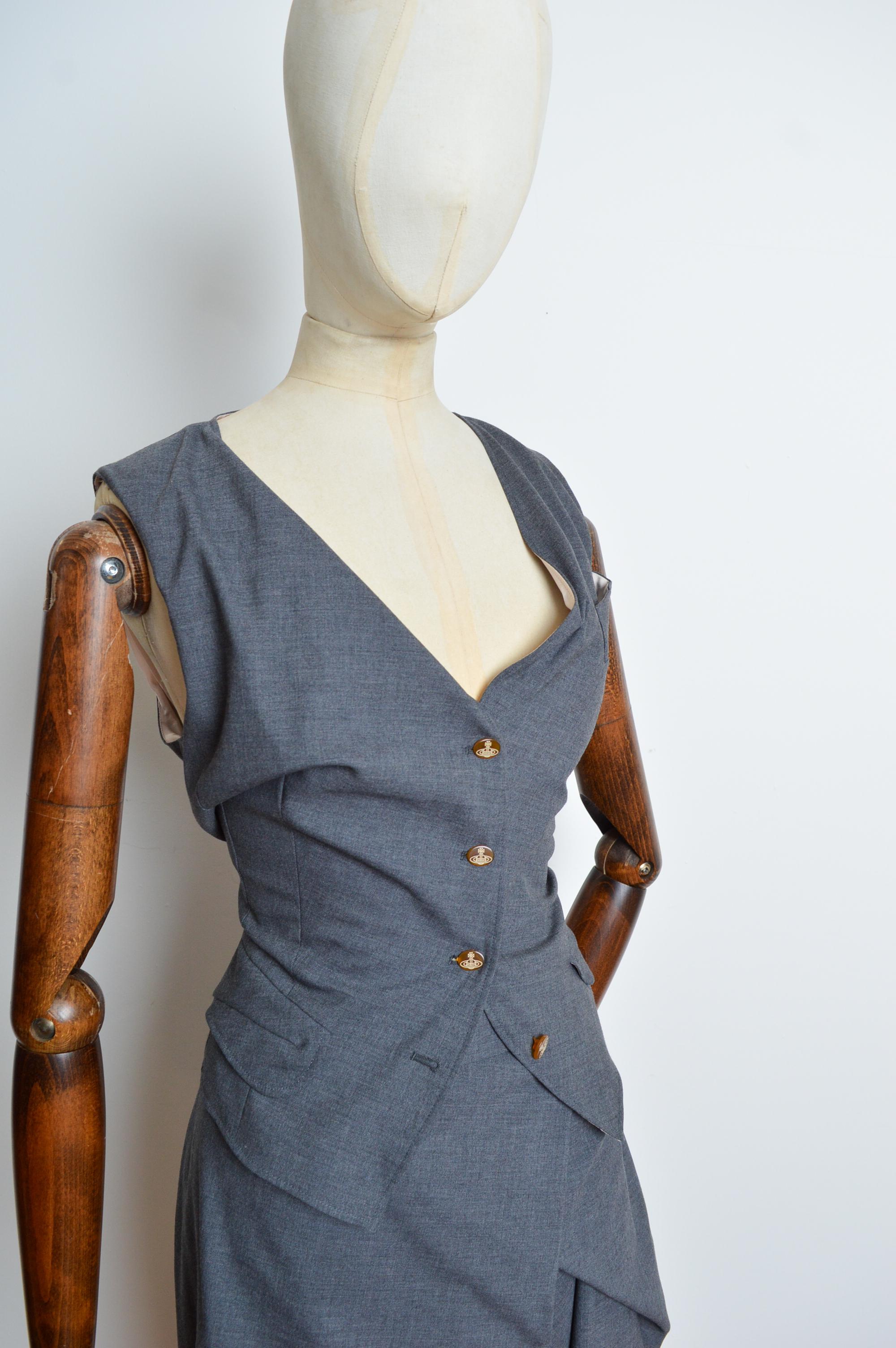 2010 Vivienne Westwood Charcoal grey corset waistcoat Top & Ruched skirt suit In Good Condition For Sale In Sheffield, GB