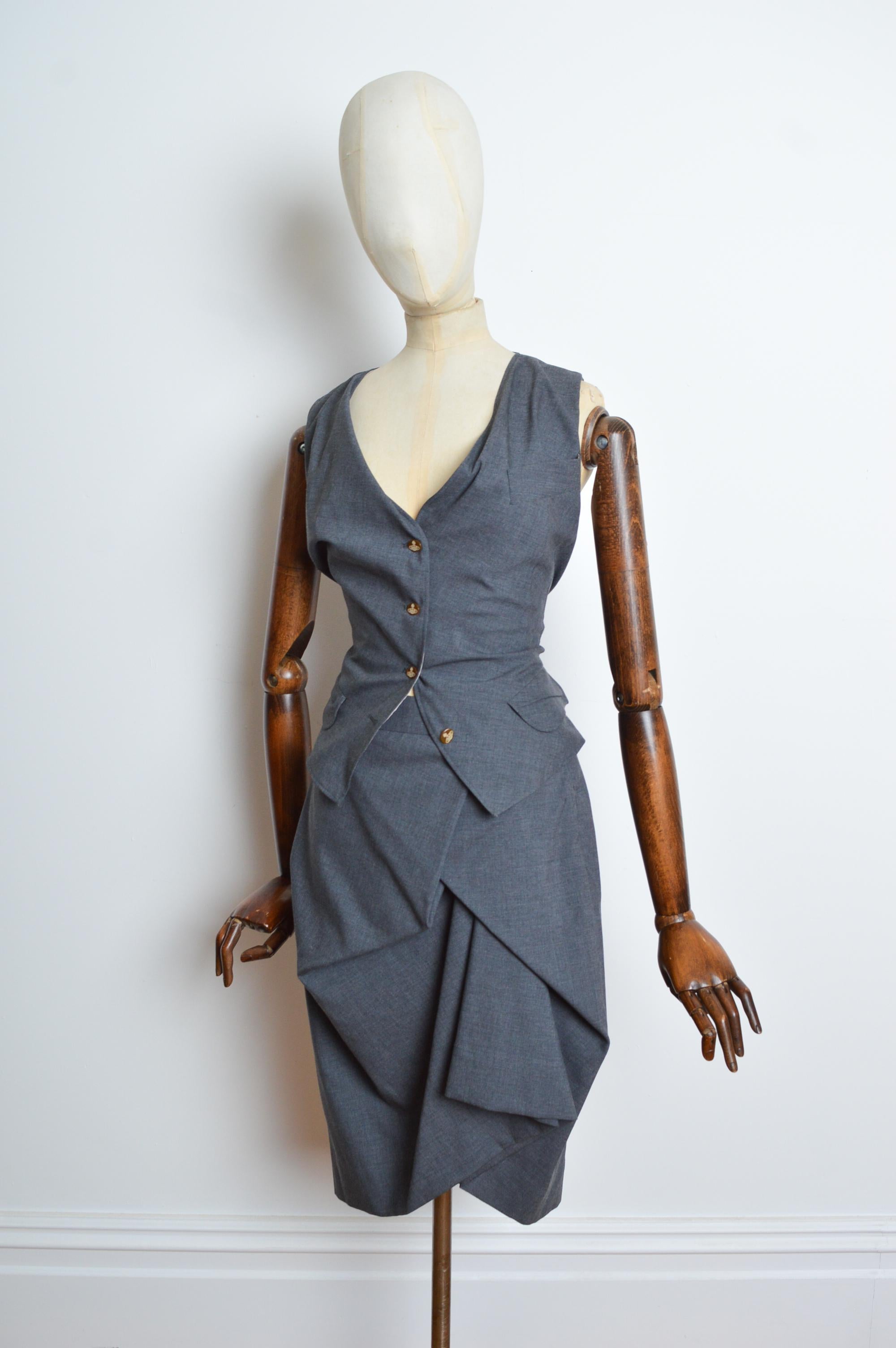 2010 Vivienne Westwood Charcoal grey corset waistcoat Top & Ruched skirt suit For Sale 2