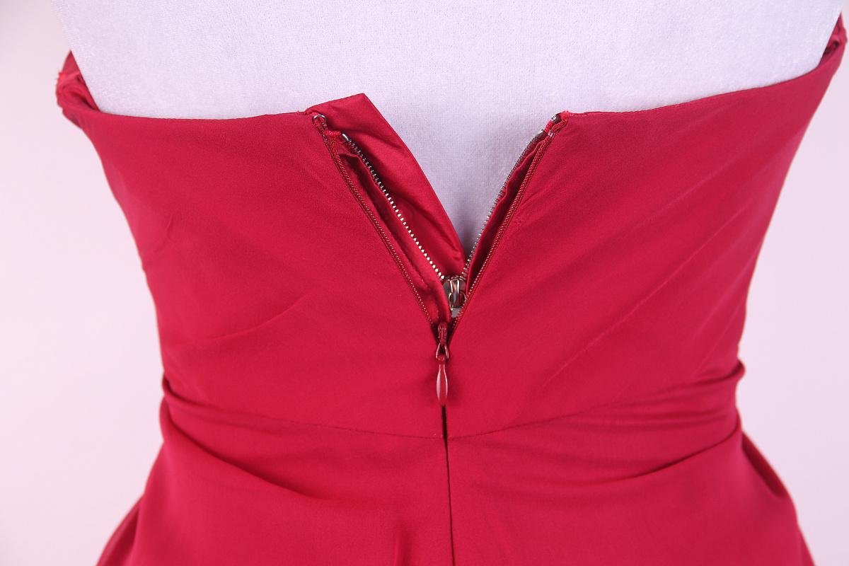 Women's 2010 Yves Saint Laurent by Stefano Pilati Edition Soir Red Silk Dress For Sale