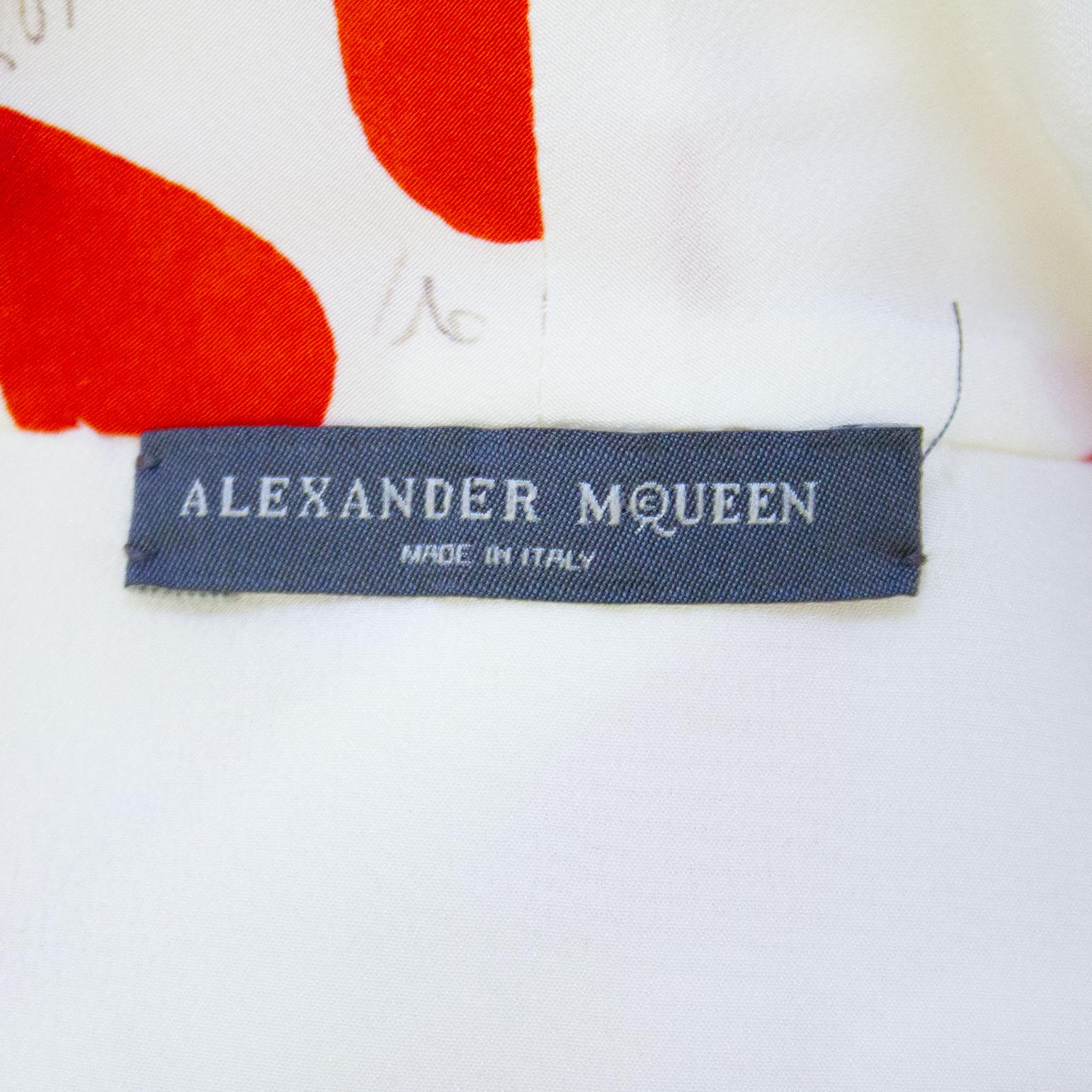 2010s Alexander McQueen Silk Heart Print Dress  For Sale 3
