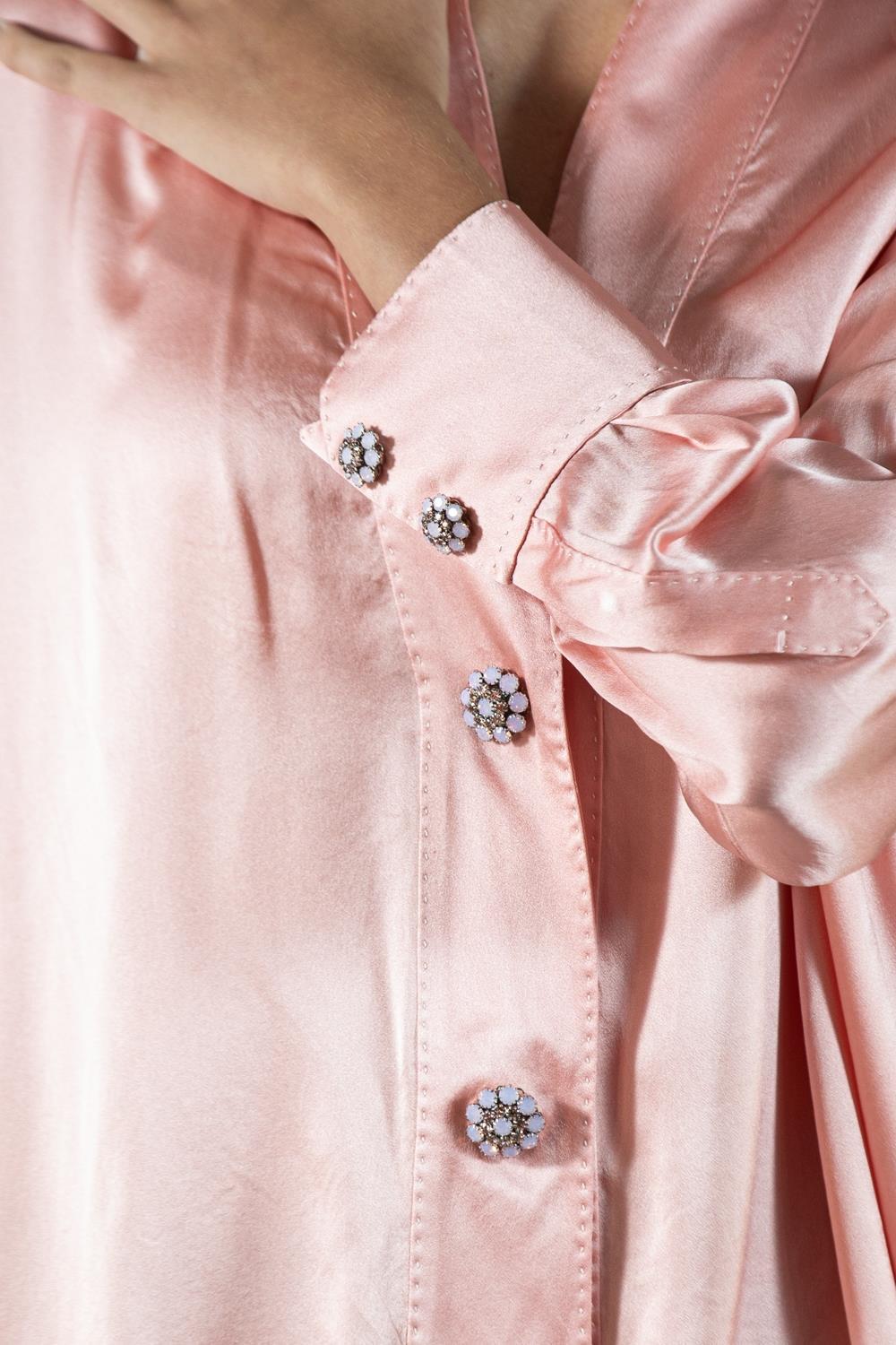2010S Alta Moda Dolce & Gabbana Bubble Gum Pink Silk Satin Blouse With Giant Cr For Sale 2