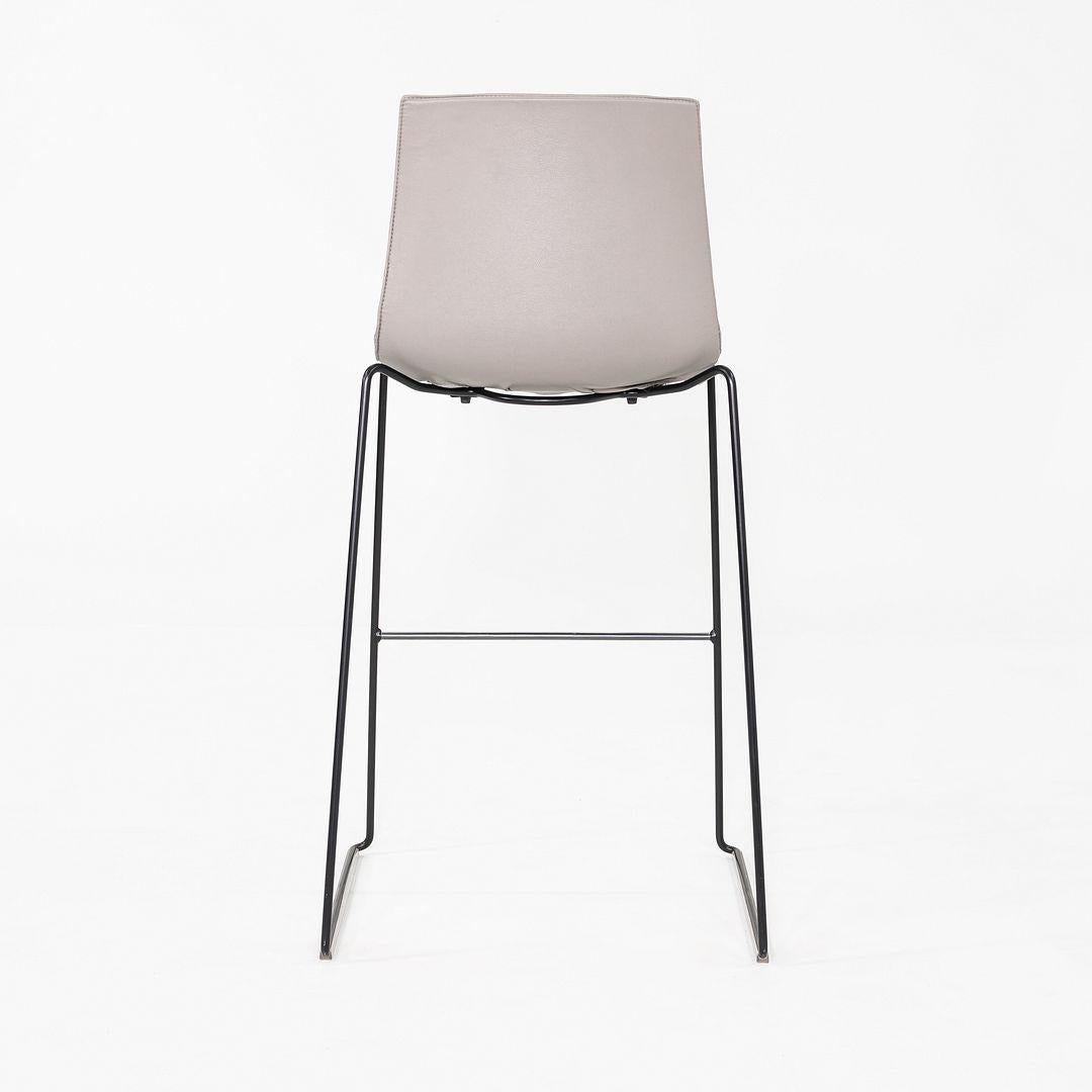 2010s Arper Catifa 46 Bar Stool in Beige Vinyl 8x Available (Stahl) im Angebot