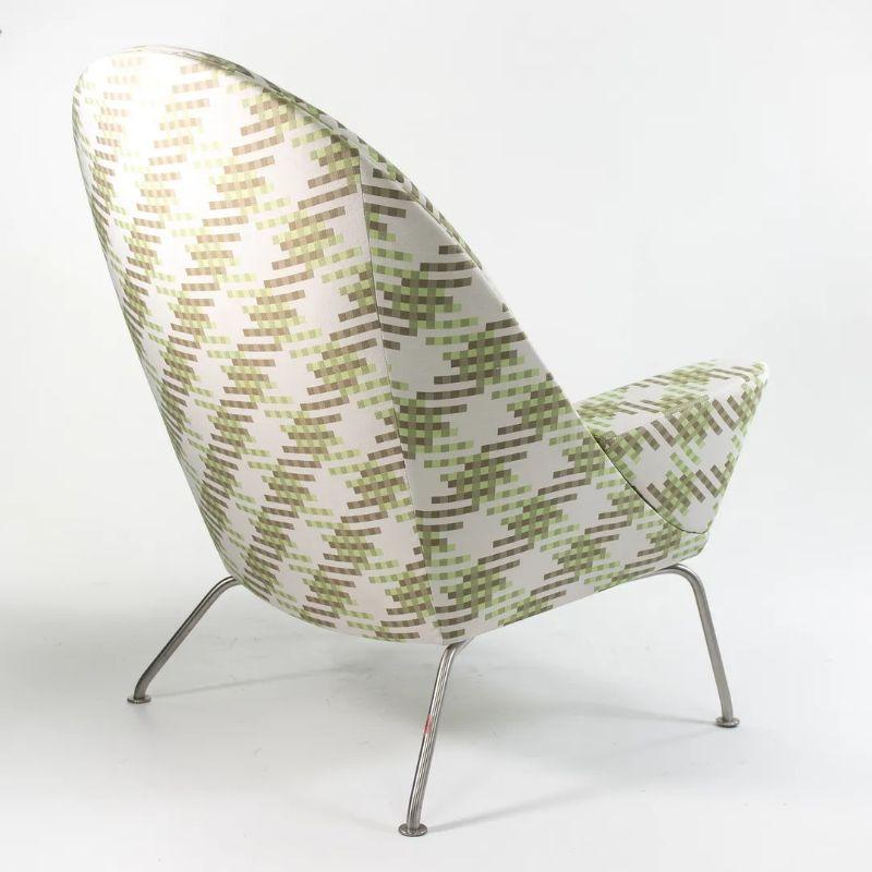2010s CH468 Oculus Lounge Chair by Hans Wegner for Carl Hansen in Fabric In Fair Condition For Sale In Philadelphia, PA