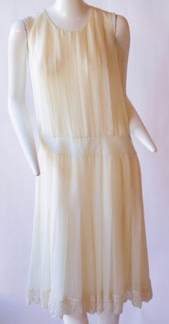 2010er Chanel Seidenkleid mit fallender Taille