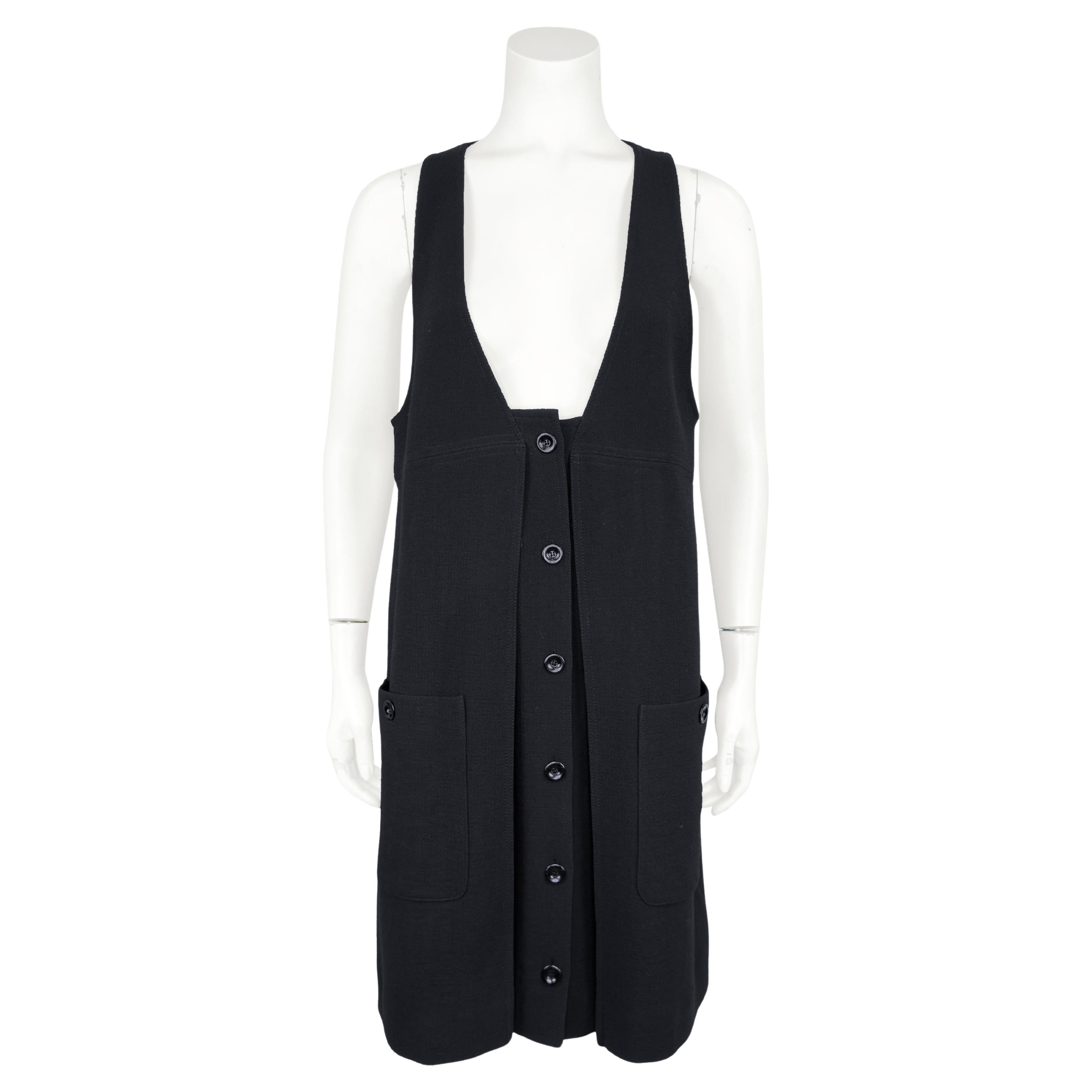 2010 - Chloe, chasuble en laine noire avec boutons sur le devant en vente