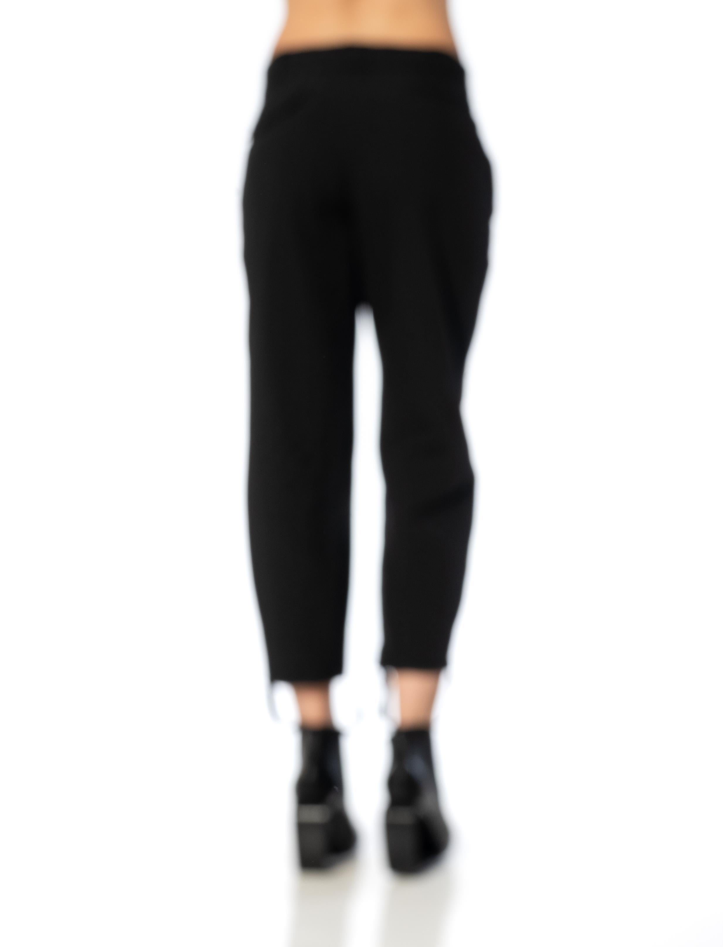 2010S COMME DES GARCONS Pantalon noir rayé en polyester crinkle avec pied Pour femmes en vente