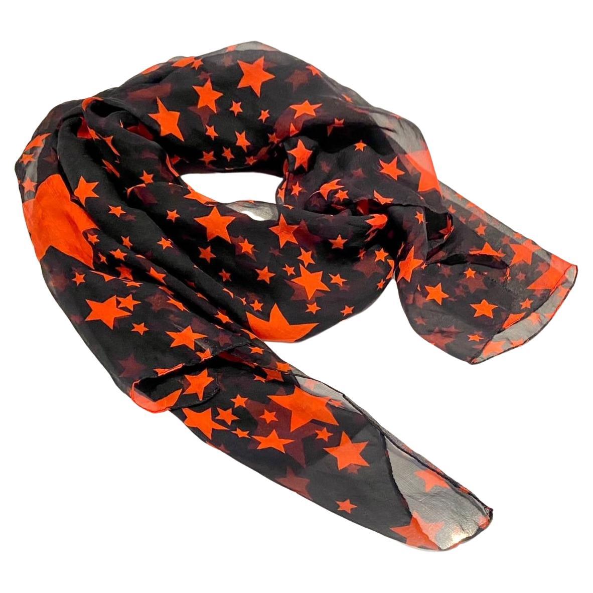 2010er Dolce & Gabbana Star Print Kollektion Chiffon Seidenschal (Schwarz) im Angebot