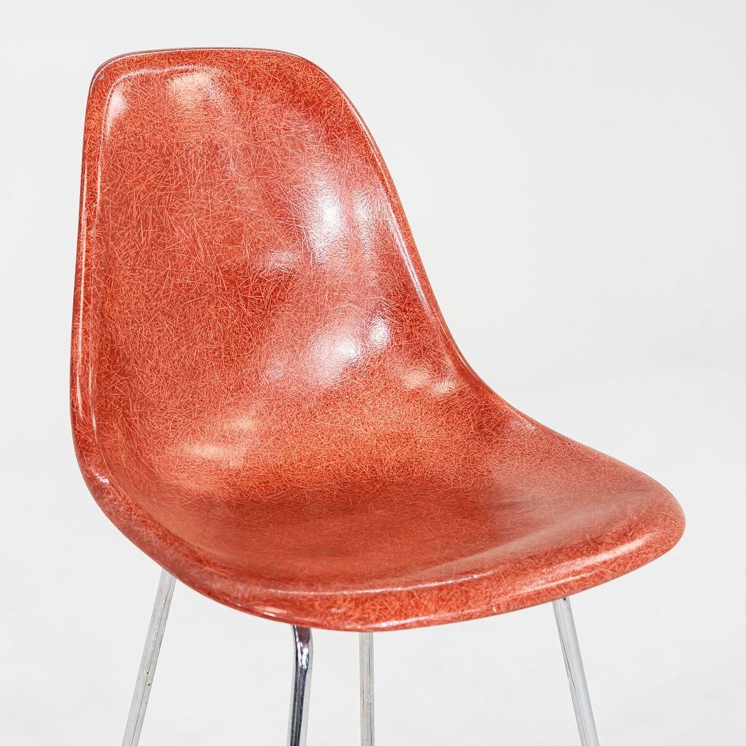 2010s Modernica Tabouret de bar en fibre de verre orange rouge 13x Disponible en vente 3