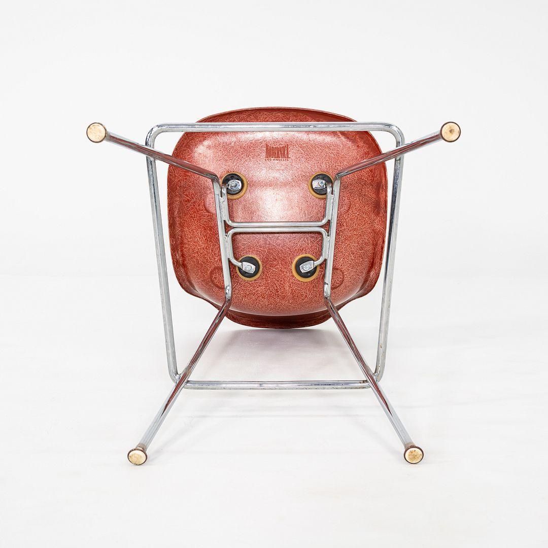 2010s Modernica Tabouret de bar en fibre de verre orange rouge 13x Disponible en vente 4
