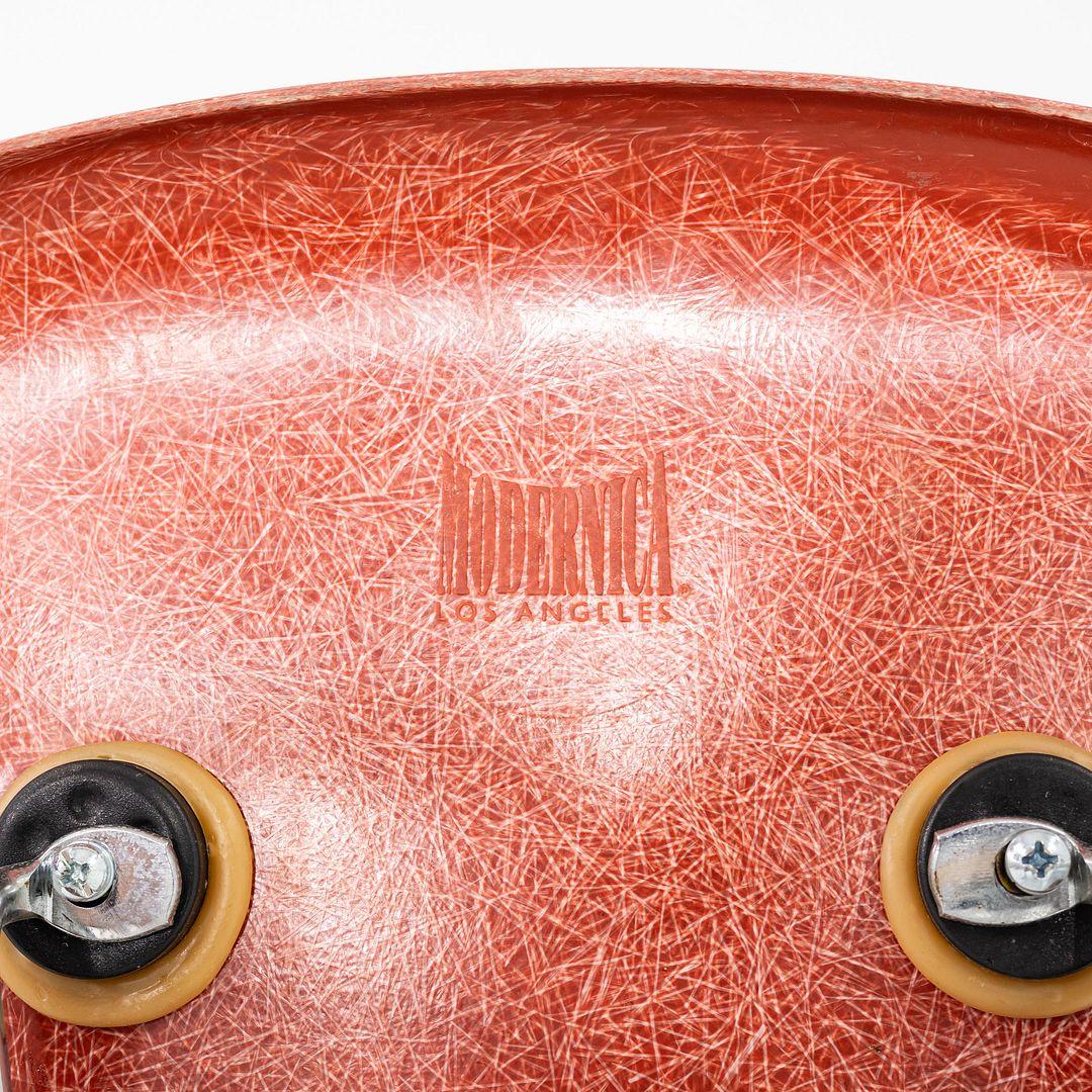 2010s Modernica Tabouret de bar en fibre de verre orange rouge 13x Disponible en vente 5