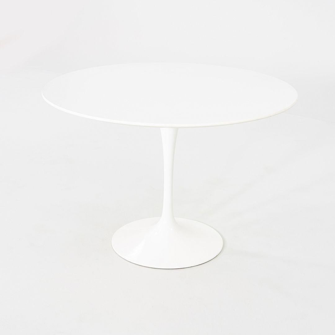 Moderne 2010s Eero Saarinen for Knoll Table de salle à manger Tulip 42