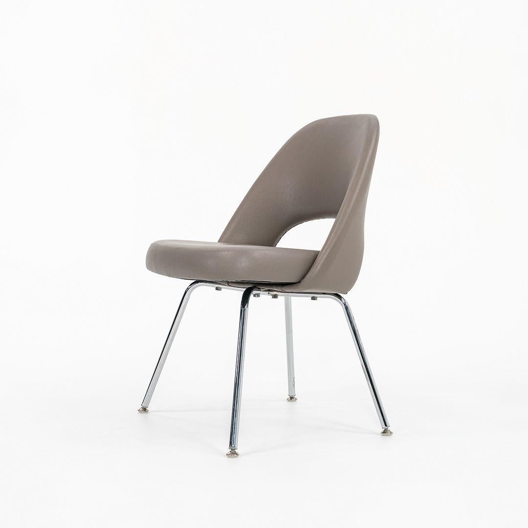 2010er Eero Saarinen für Knoll Armloser Chefsessel aus gekörntem Leder (Moderne) im Angebot