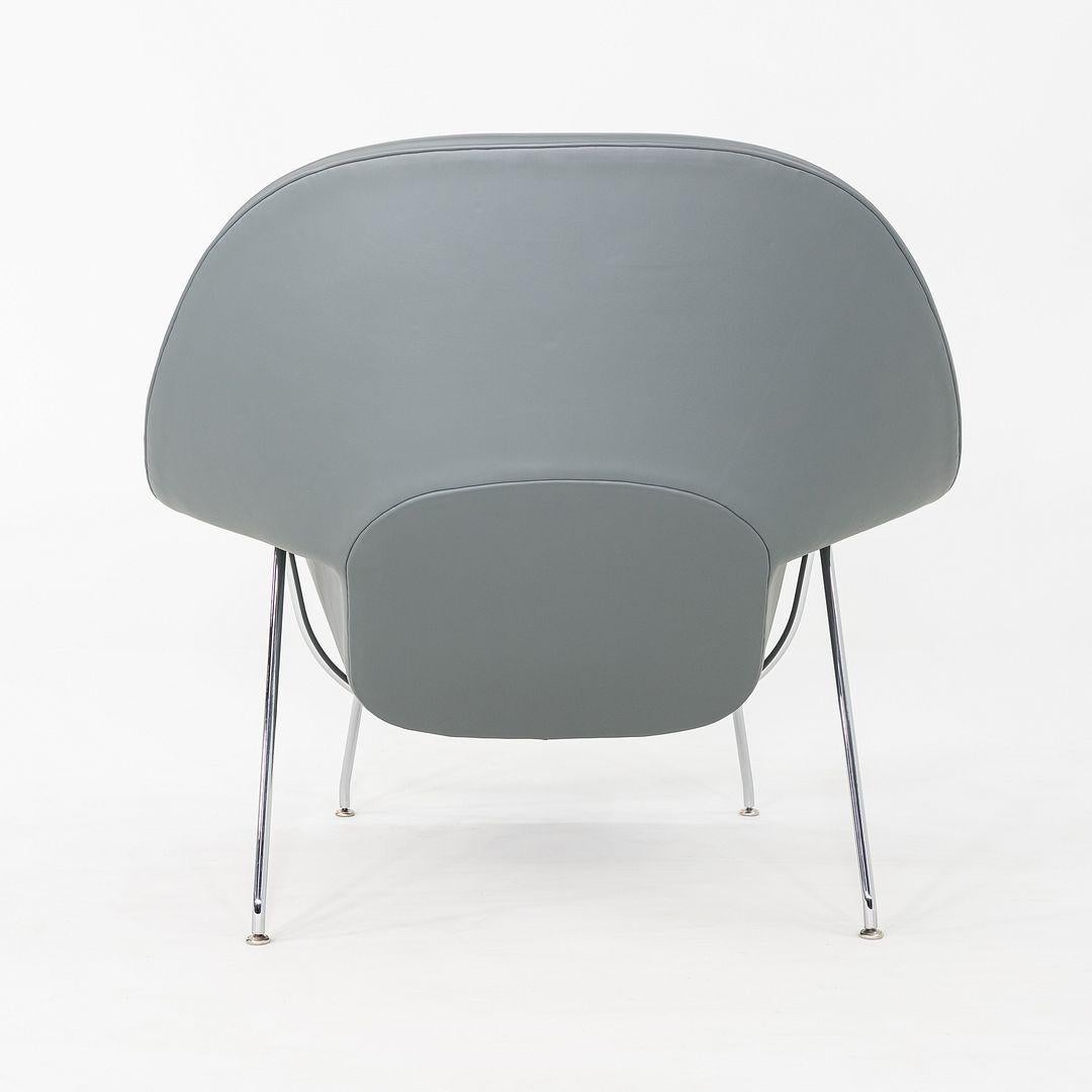 XXIe siècle et contemporain 2010s Eero Saarinen for Knoll Medium Size Womb Lounge Chair in Grey Leather en vente