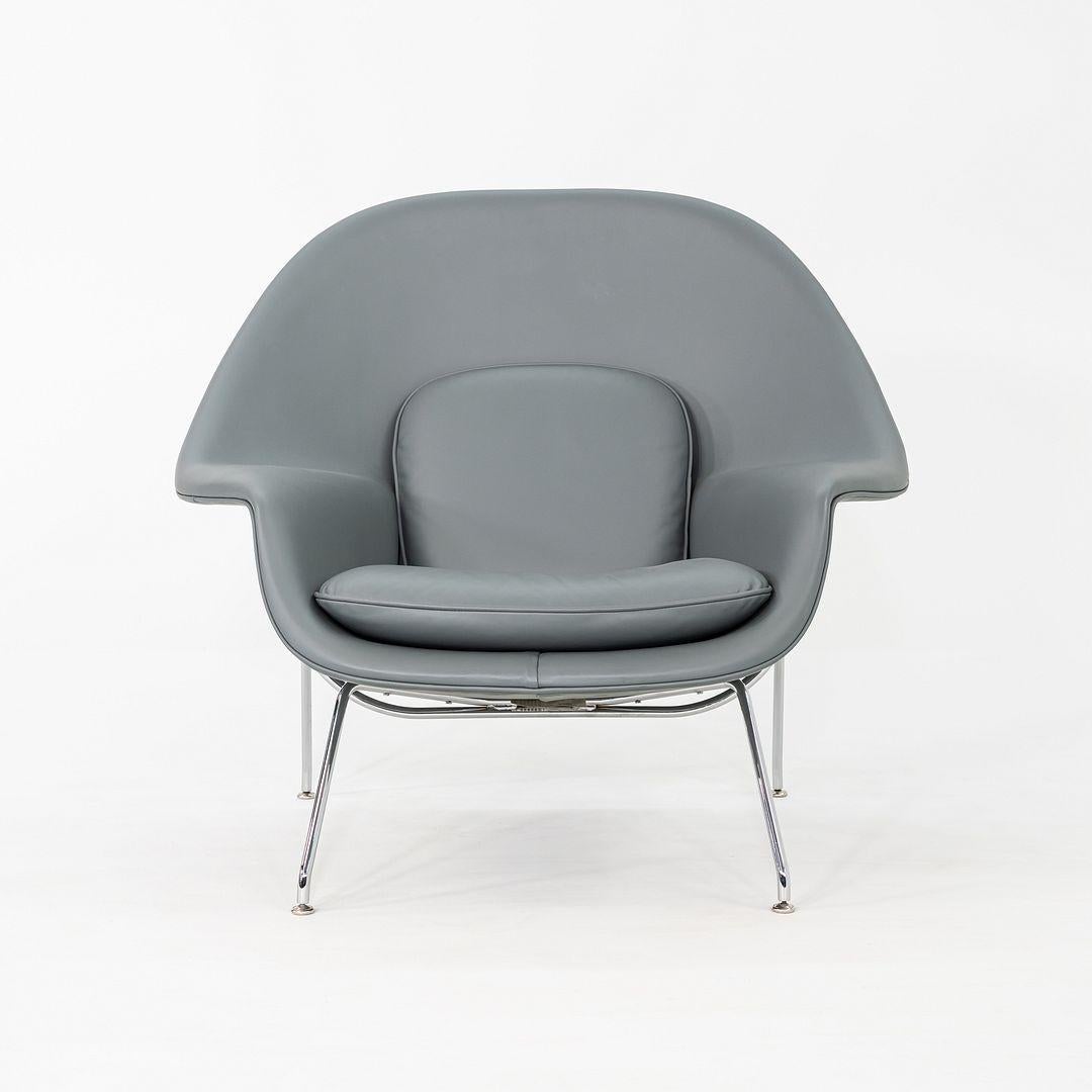 2010s Eero Saarinen for Knoll Medium Size Womb Lounge Chair in Grey Leather en vente 2