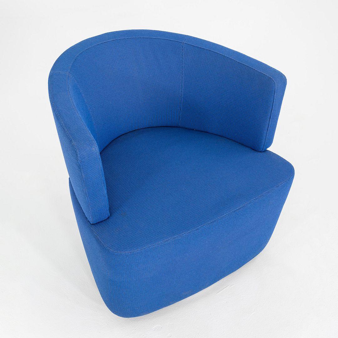 2010er Jahre EOOS für Coalesse / Walter Knoll Joel Dreh-Loungesessel mit blauem Stoff im Angebot 1