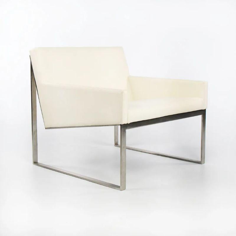 Américain 2010s Fabien Baron for Bernhardt Design B.3 White Leather Lounge Chair with Arms (Chaise longue en cuir blanc avec accoudoirs) en vente