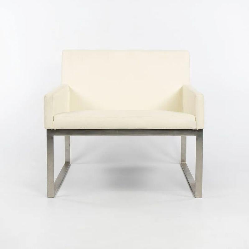 2010s Fabien Baron for Bernhardt Design B.3 White Leather Lounge Chair with Arms (Chaise longue en cuir blanc avec accoudoirs) en vente 2