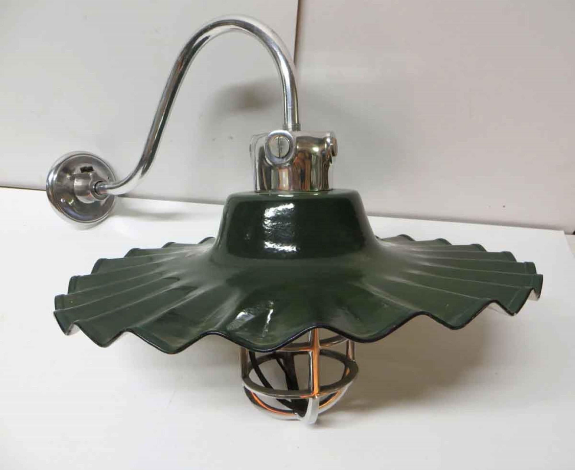 2010s Green Enamel and Chrome Arm and Cage Steel Gooseneck Sconce In Good Condition In New York, NY