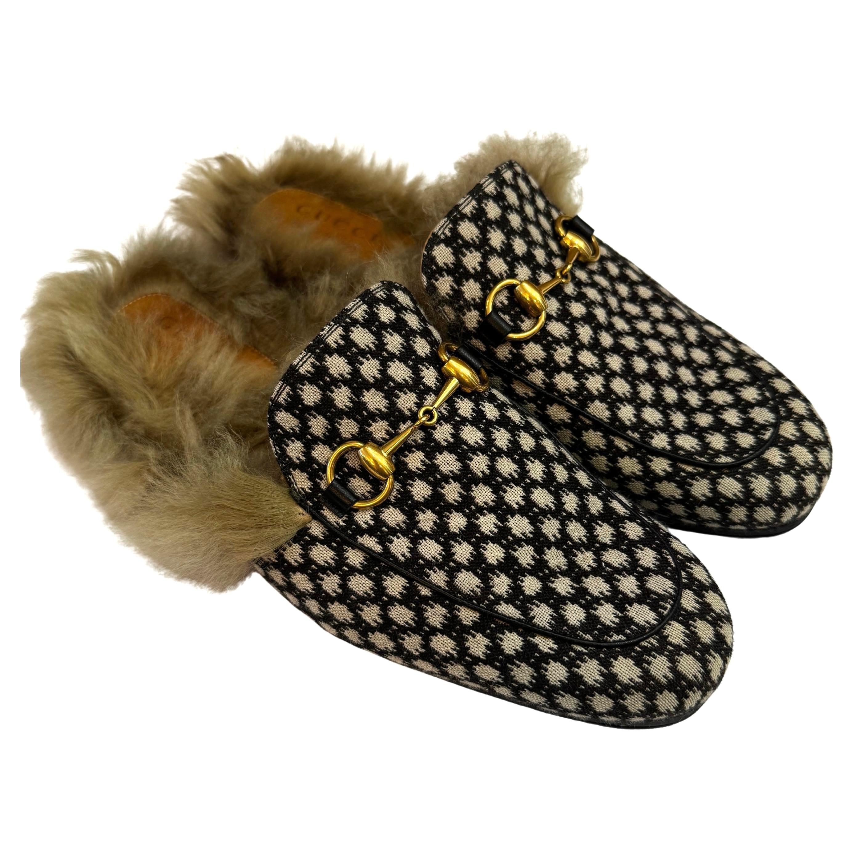 2010s GUCCI Princetown Horsebit Black & White Jacquard Slippers Loafer Mens In Good Condition For Sale In Bangkok, TH