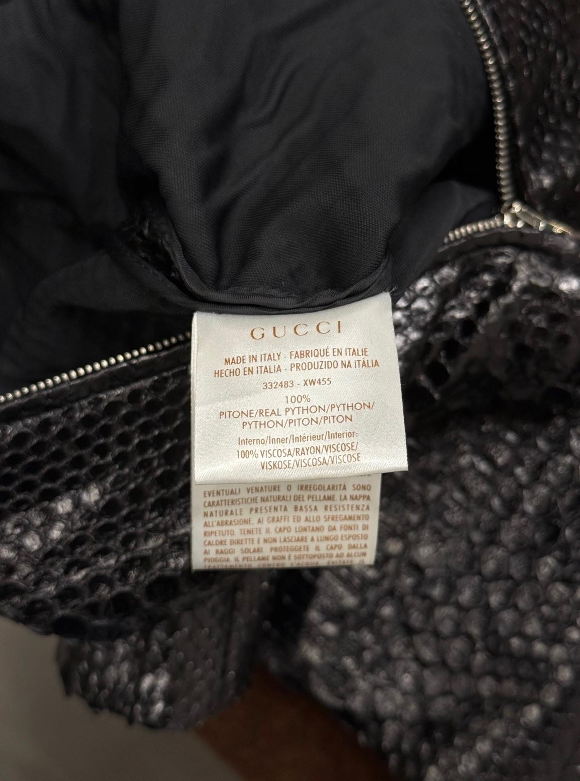 2010s Gucci veste en cuir python véritable backzip en vente 5