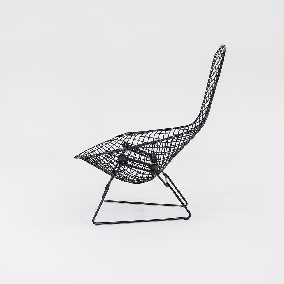 XXI secolo e contemporaneo Harry Bertoia for Knoll Bird Lounge Chair & Ottoman in nero, disponibile in due esemplari. in vendita
