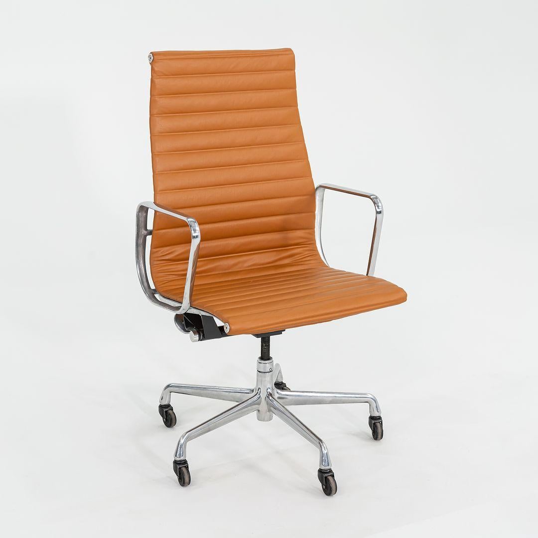 2010s Herman Miller Eames Aluminum Group Executive Desk Chair in Caramel Leather For Sale 3