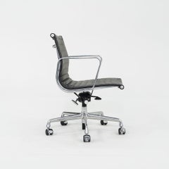 2010s Herman Miller Eames Aluminum Group Management Desk Chair in Black 1x Avail