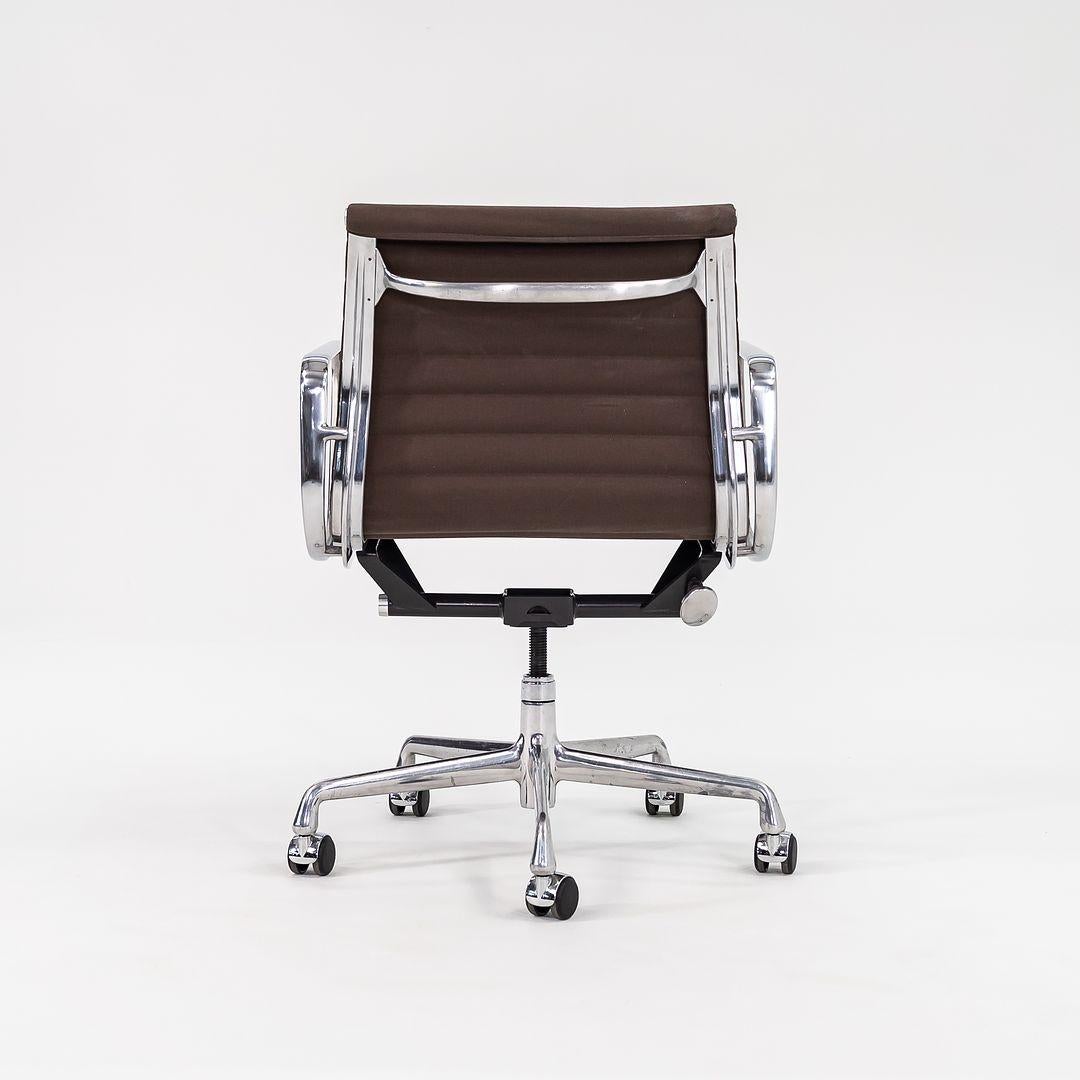 2010s Herman Miller Eames Aluminum Group Management Desk Chair in Brown Fabric For Sale 1