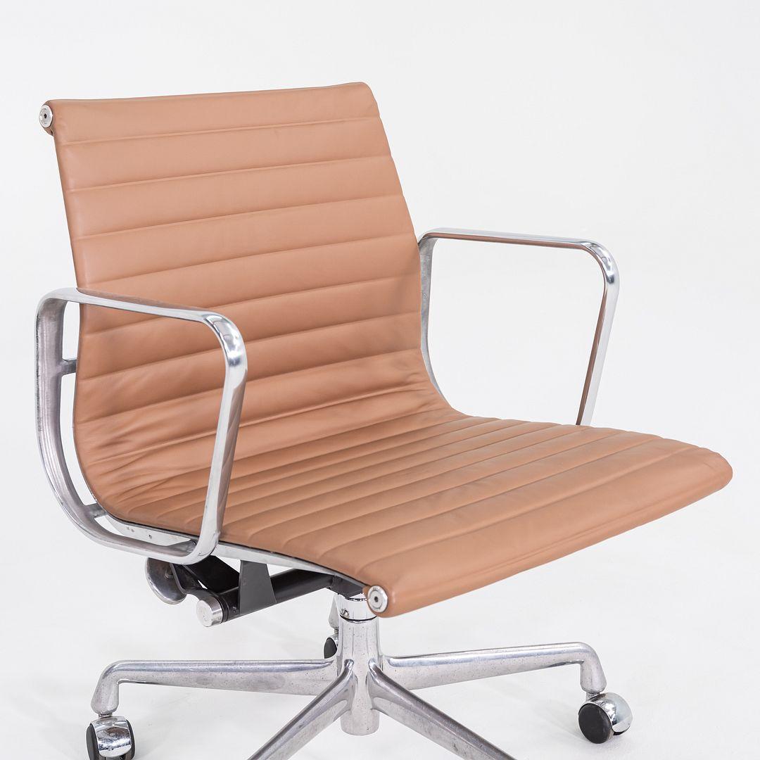 American 2010s Herman Miller Eames Aluminum Group Management Desk Chair in Brown Leather For Sale