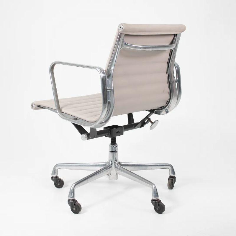Modern 2010s Herman Miller Eames Aluminum Group Management Desk Chair in Gray Leather
