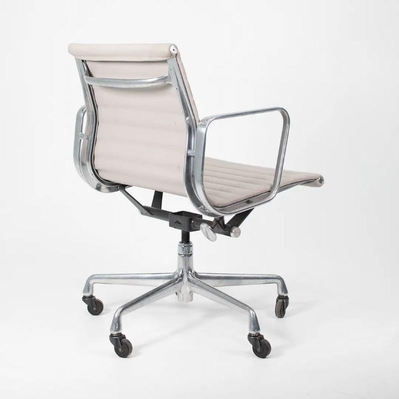 2010s Herman Miller Eames Aluminum Group Management Desk Chair in Gray Leather 1
